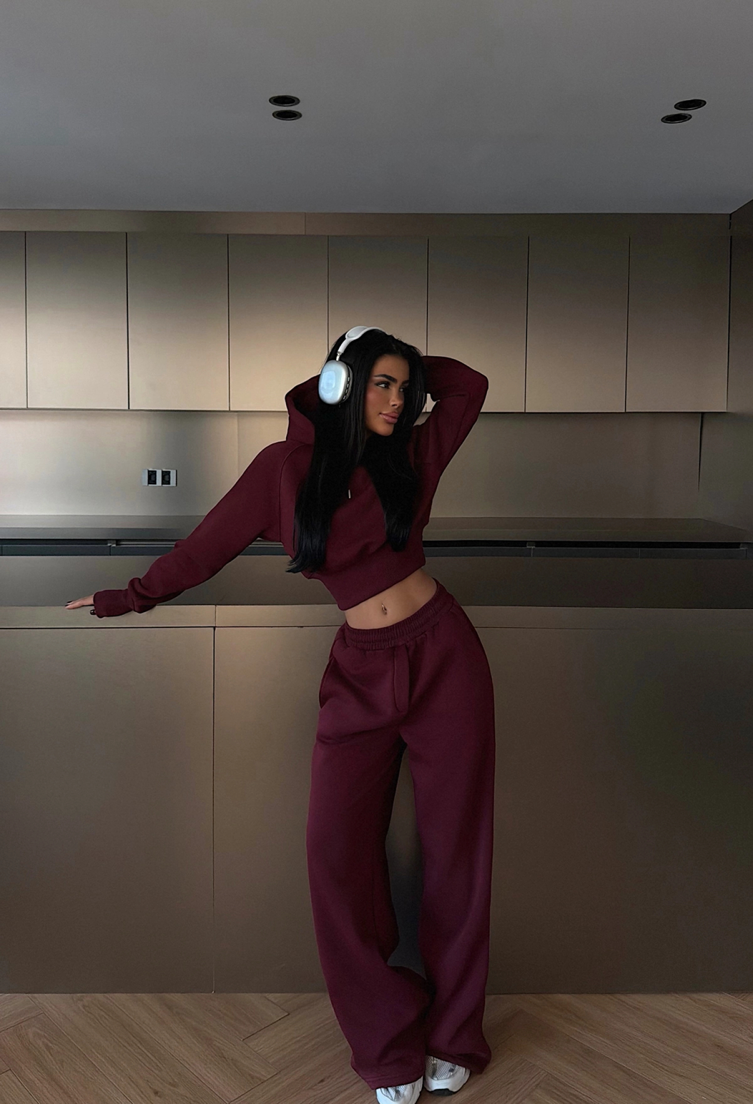 ClaretTracksuit Oversized Jogger With Hooded Neck - Brand: EYYO ATELIER - Women & Kids, Baby Clothes Wholesale - TheBS Women