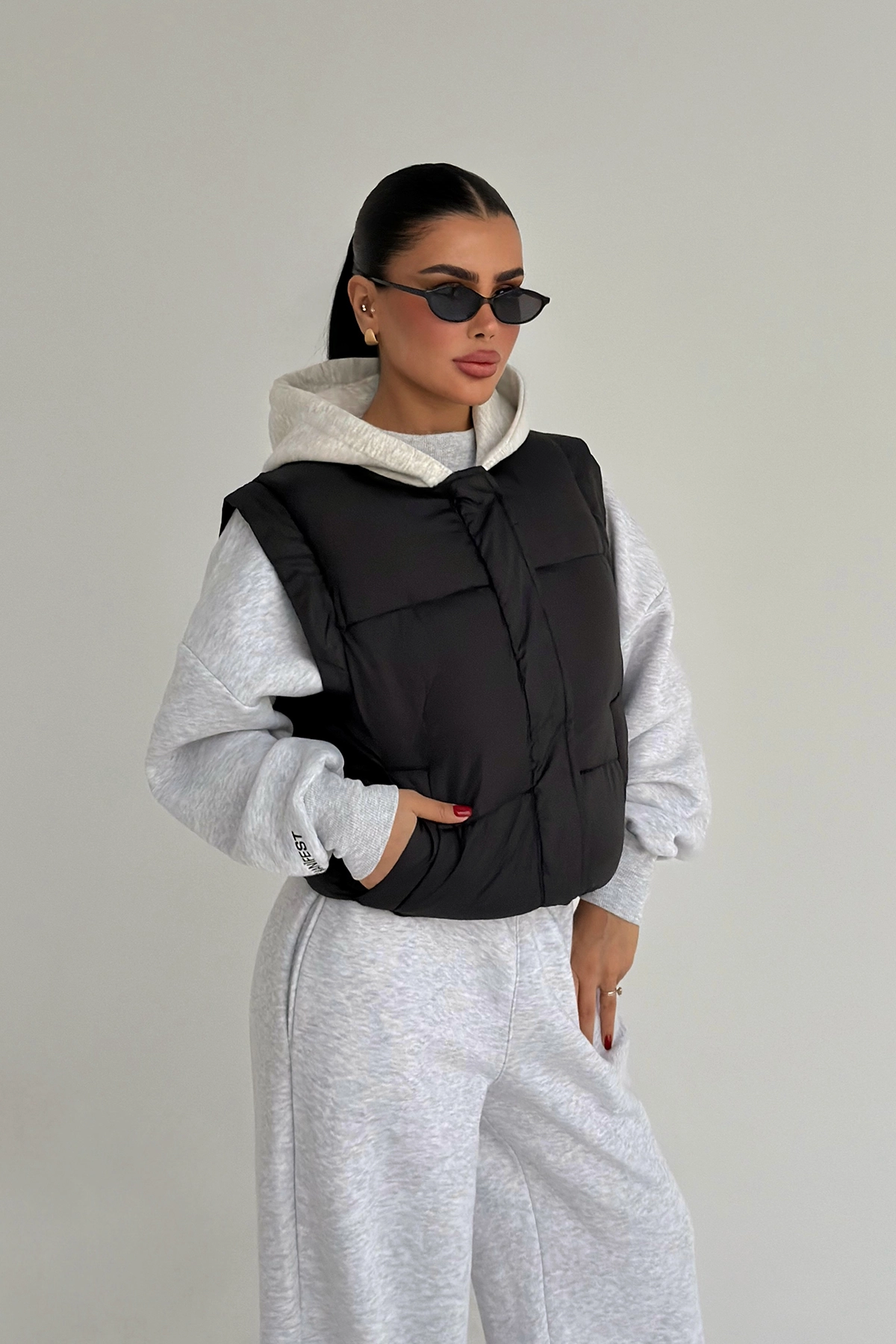 Casual Sport Streetwear Vest - Brand: EYYO ATELIER - Women & Kids, Baby Clothes Wholesale - TheBS Women Casual Sport Streetwear Vest - Brand: EYYO ATELIER - Women & Kids, Baby Clothes Wholesale - TheBS Women