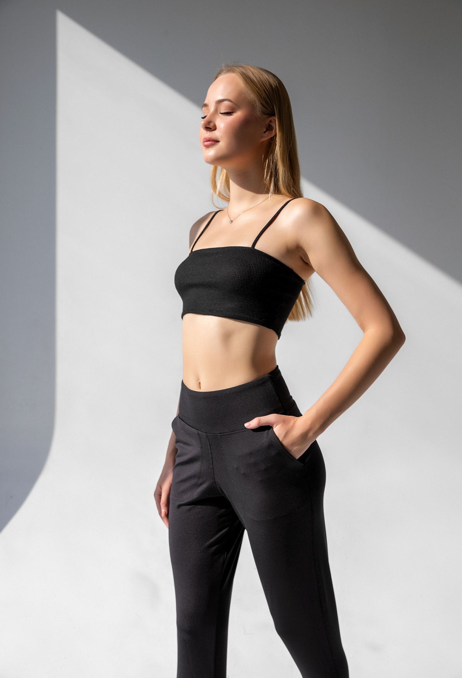 High Waist Pocket Jogger Sweatpants - Brand: la & vetta - Women & Kids, Baby Clothes Wholesale - TheBS Women