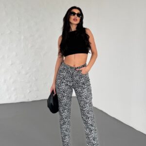 Mom Fit Jeans - Brand: XLove - Women & Kids, Baby Clothes Wholesale - TheBS Women