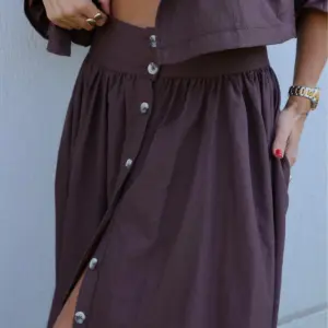 Green Flared Maxi Skirt With Buttoned Closure - Brand: Cream Rouge - Women & Kids, Baby Clothes Wholesale - TheBS Women