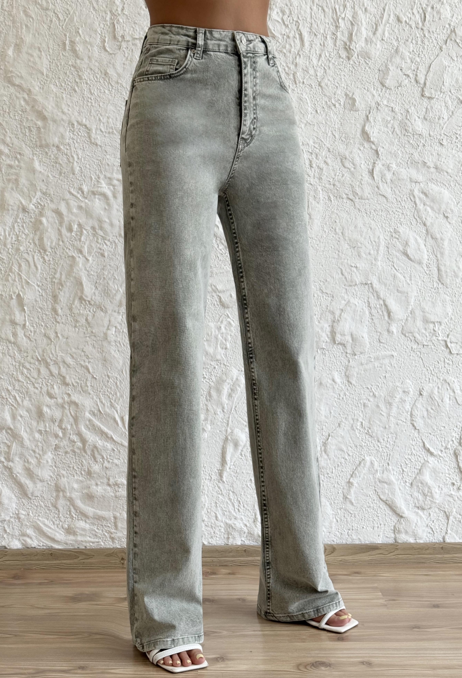 Grey Mom Jeans Straight Leg High Waist Vintage - Brand: LACARINO - Women & Kids, Baby Clothes Wholesale - TheBS Women