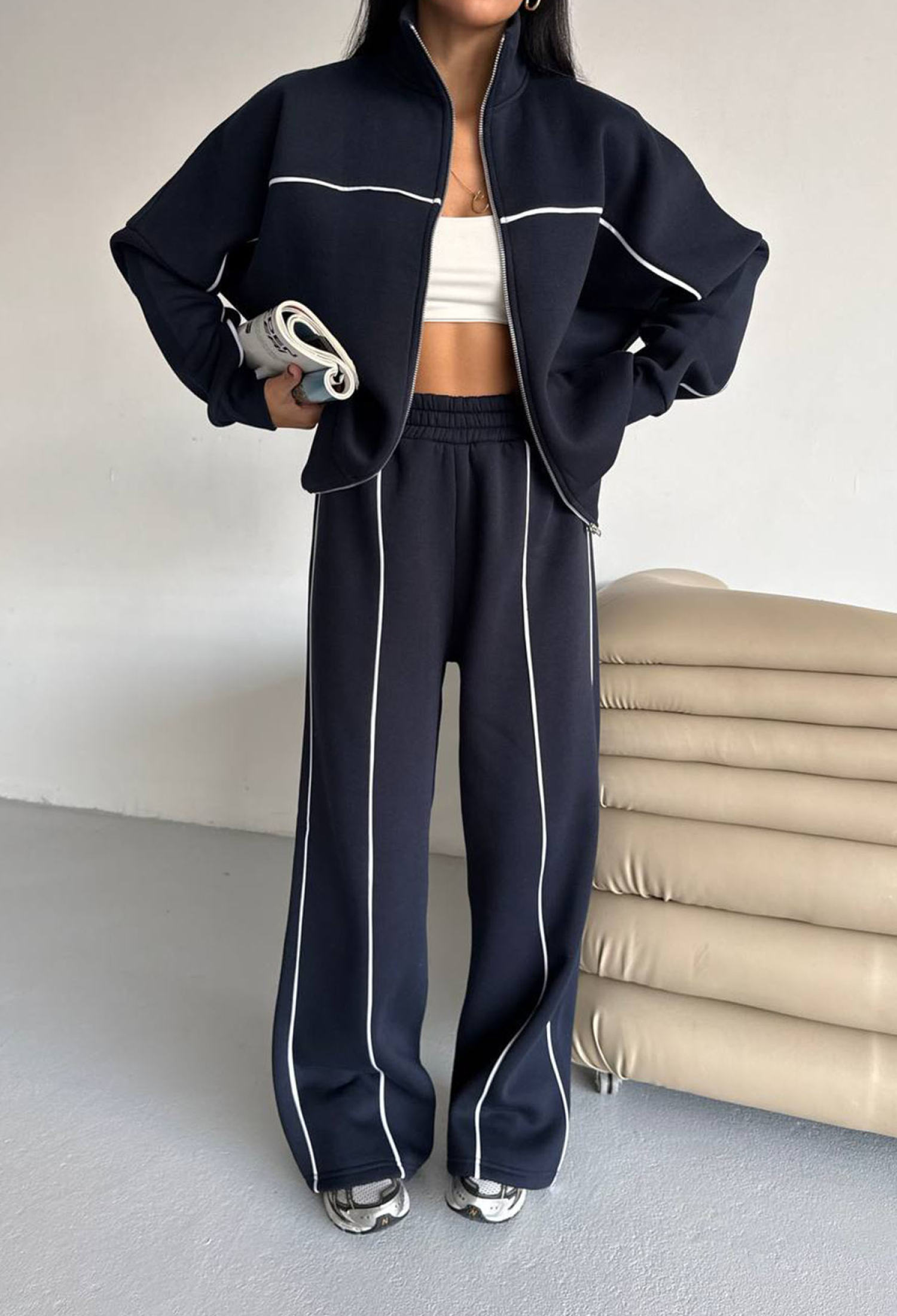 Black Tracksuit With Hooded Neck And Zip Up Closure - Brand: Mode Roy - Women & Kids, Baby Clothes Wholesale - TheBS Women