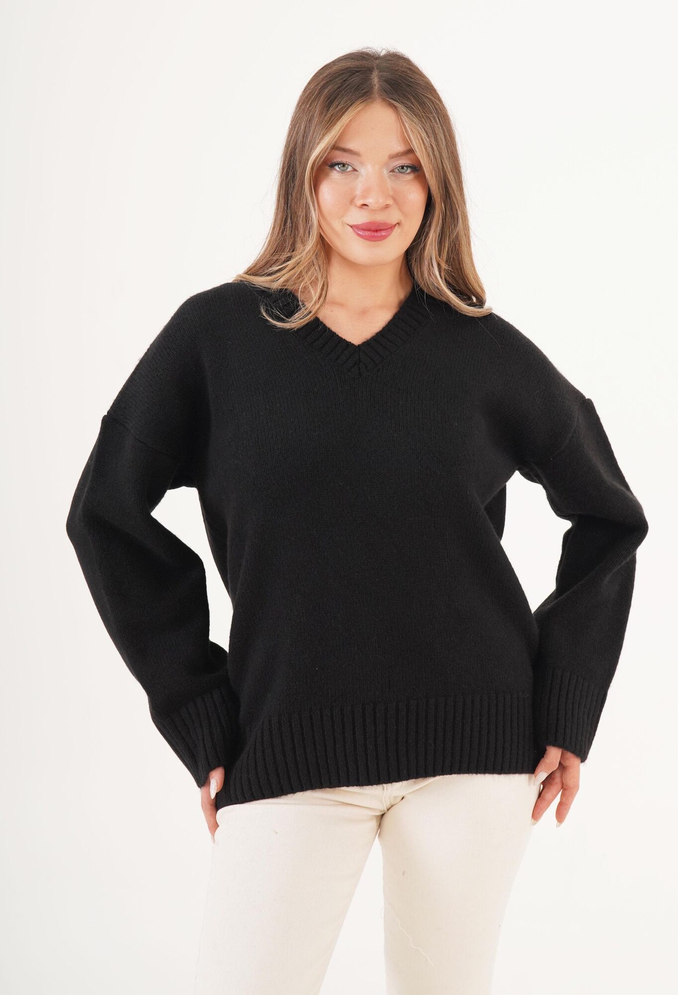 Oversized V-Neck Sweater With Long Sleeves - Brand: Lustrin - Women & Kids, Baby Clothes Wholesale - TheBS Women