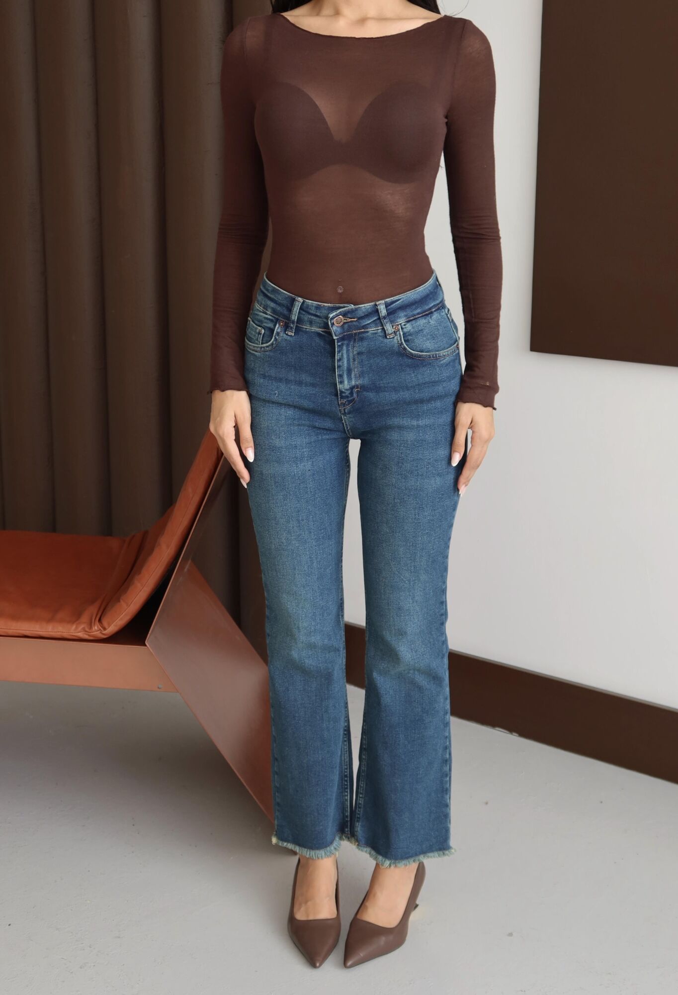 Blue Mom Jeans With Straight Leg And Buttoned Closure - Brand: LACARINO - Women & Kids, Baby Clothes Wholesale - TheBS Women