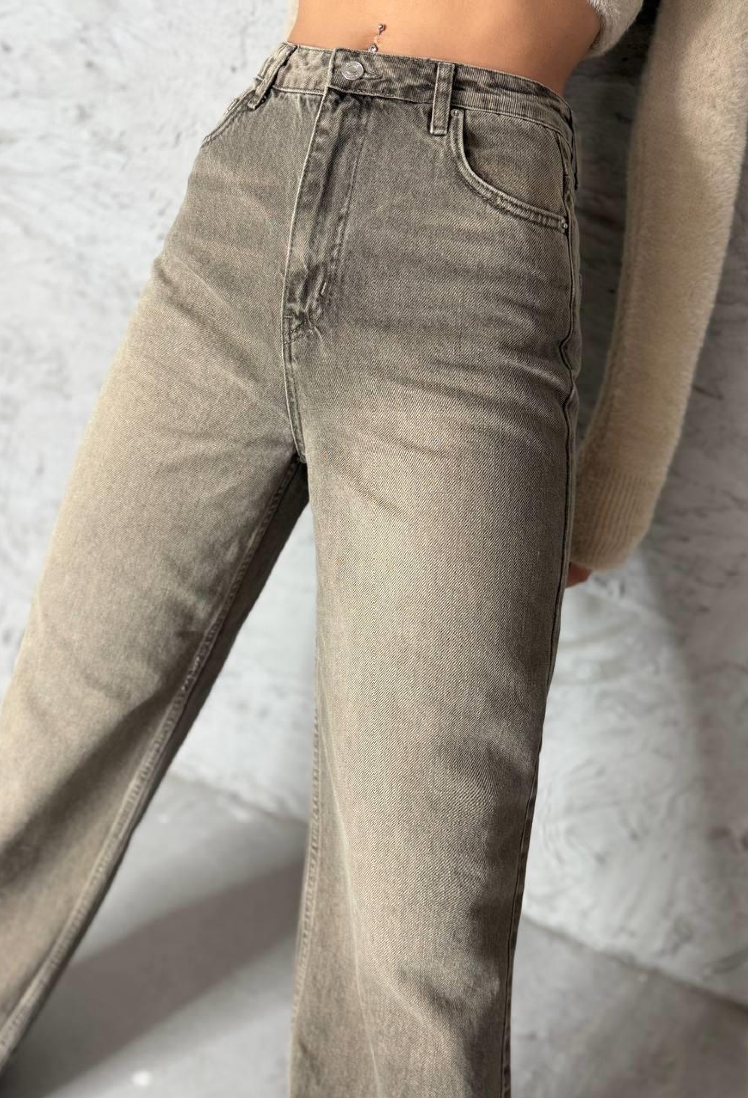 High Waist Loose Fit Jeans - Brand: LACARINO - Women & Kids, Baby Clothes Wholesale - TheBS Women