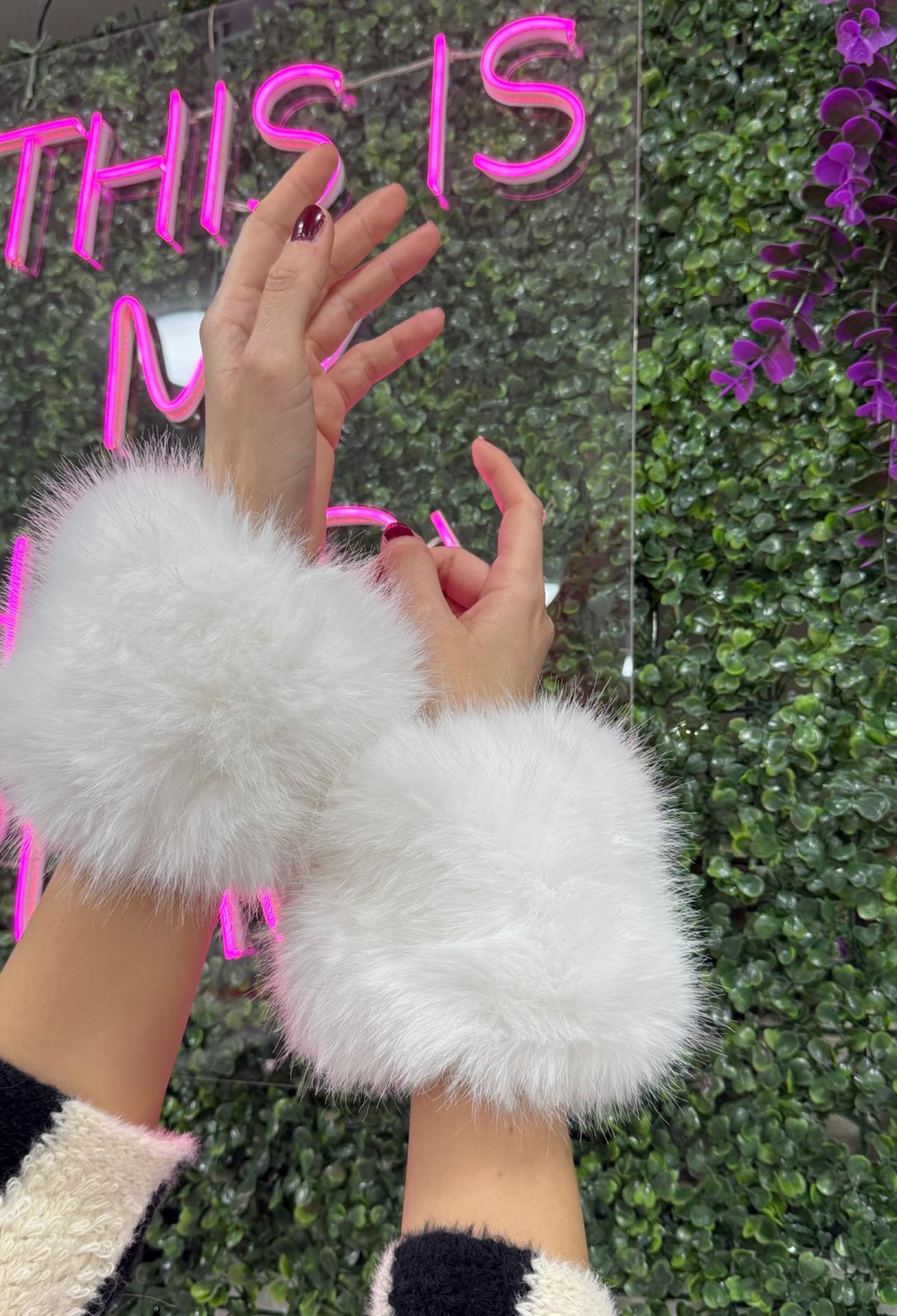 Mango Fabric Plush Cuff - Brand: Axesoire - Women & Kids, Baby Clothes Wholesale - TheBS Women