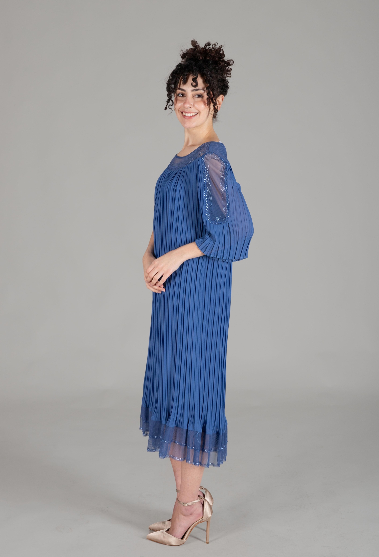 Oval Collar Stone Pleated Dress - Brand: GUMANIZE - Women & Kids, Baby Clothes Wholesale - TheBS Women