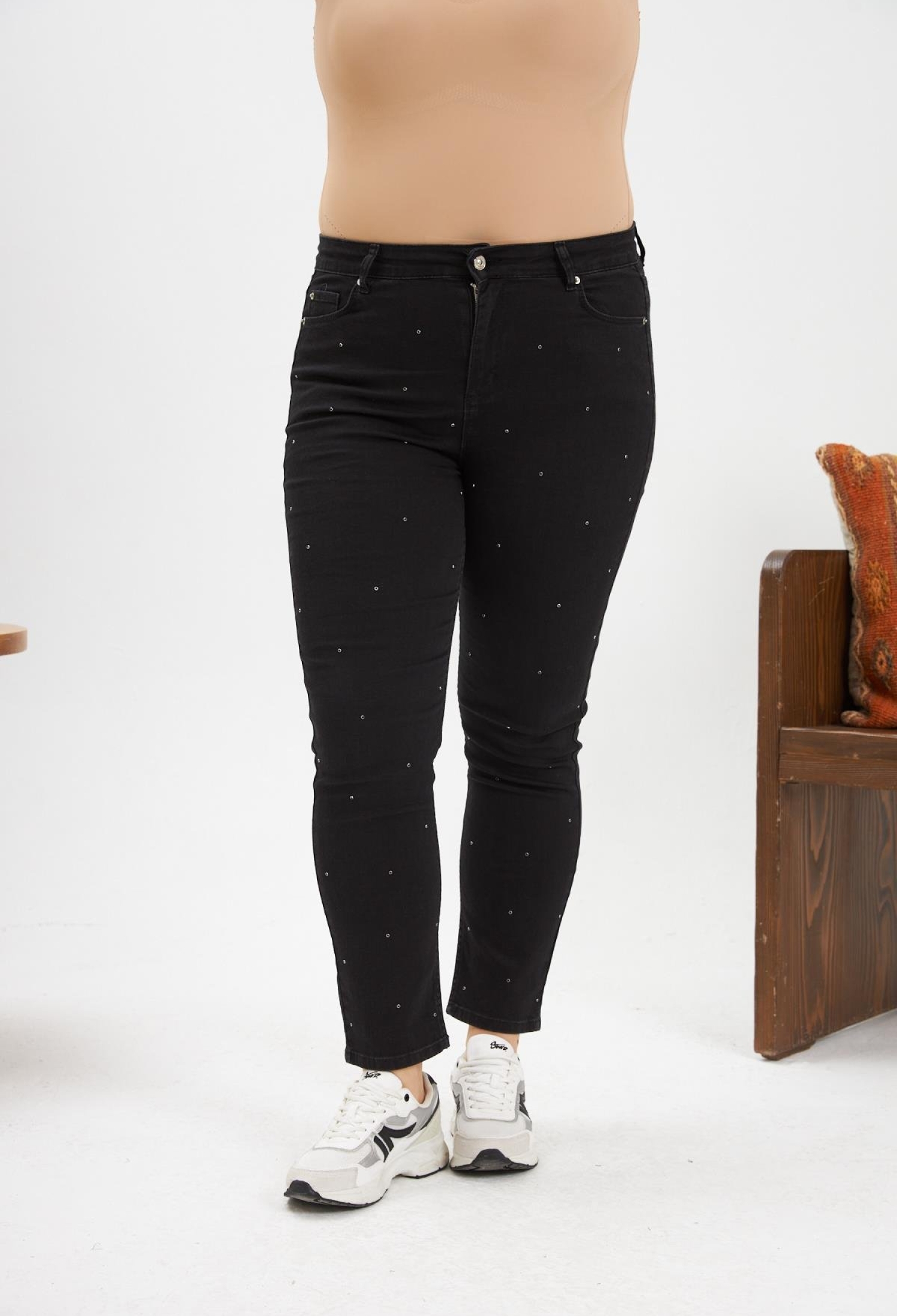 Mom Jeans With Polka Dot Pattern - Brand: RMG - Women & Kids, Baby Clothes Wholesale - TheBS Women