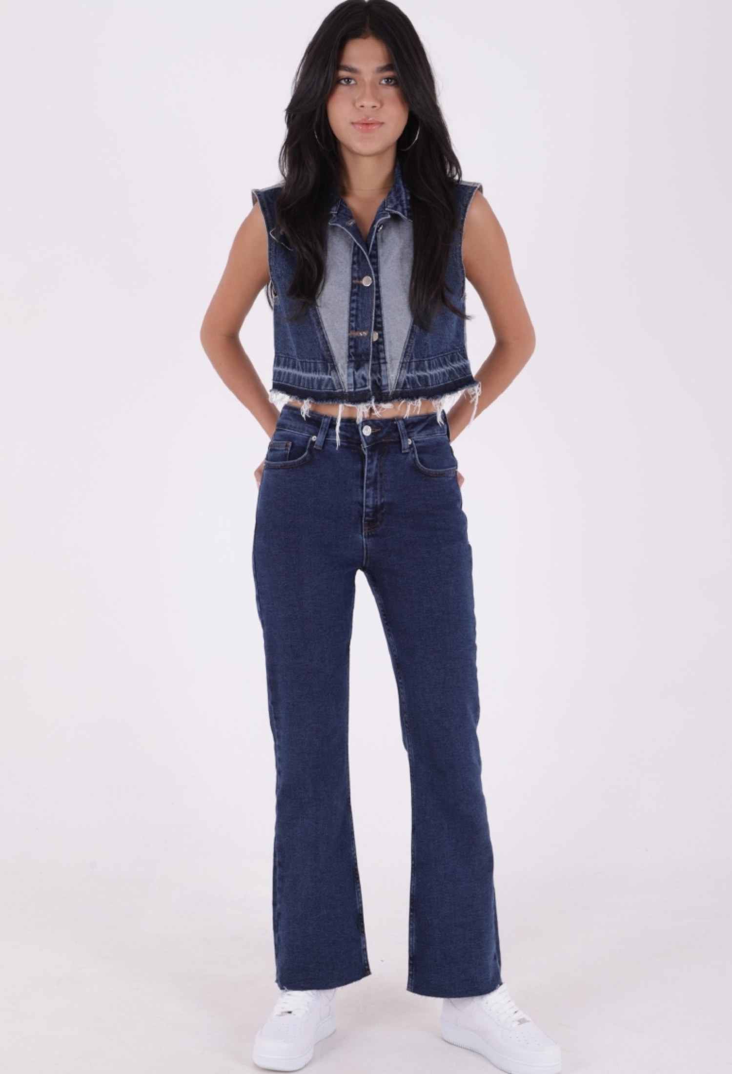 Mom Jeans With High Waist And Straight Leg - Brand: XLove - Women & Kids, Baby Clothes Wholesale - TheBS Women