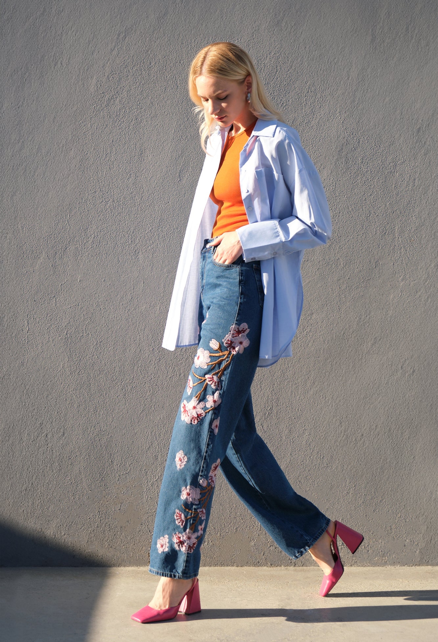 Blue Floral Mom Pants With High Waist And Buttoned Closure - Brand: Touche Prive - Women & Kids, Baby Clothes Wholesale - TheBS Women