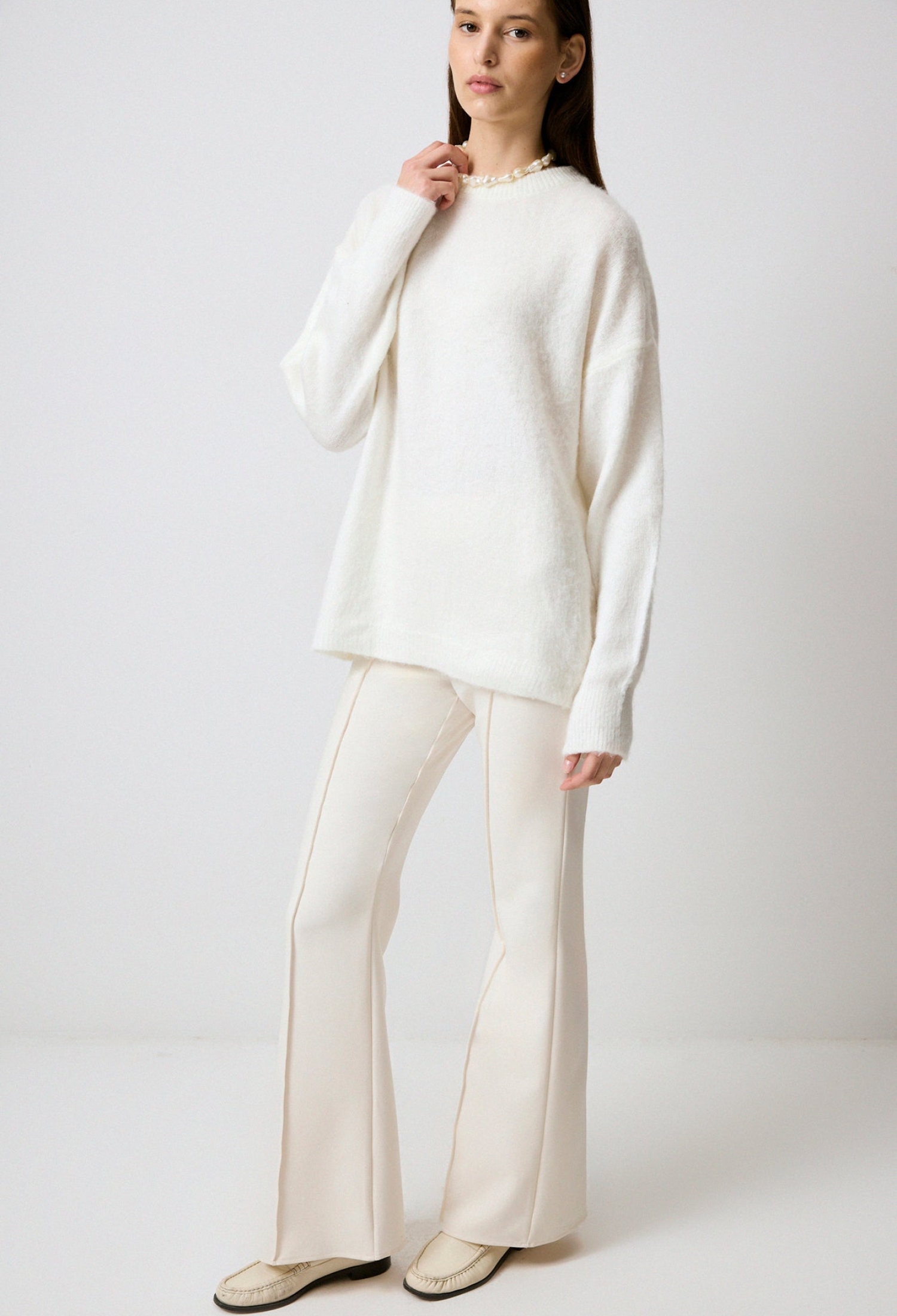 White Sweater Oversized Fit Casual Elegant - Brand: Touche Prive - Women & Kids, Baby Clothes Wholesale - TheBS Women