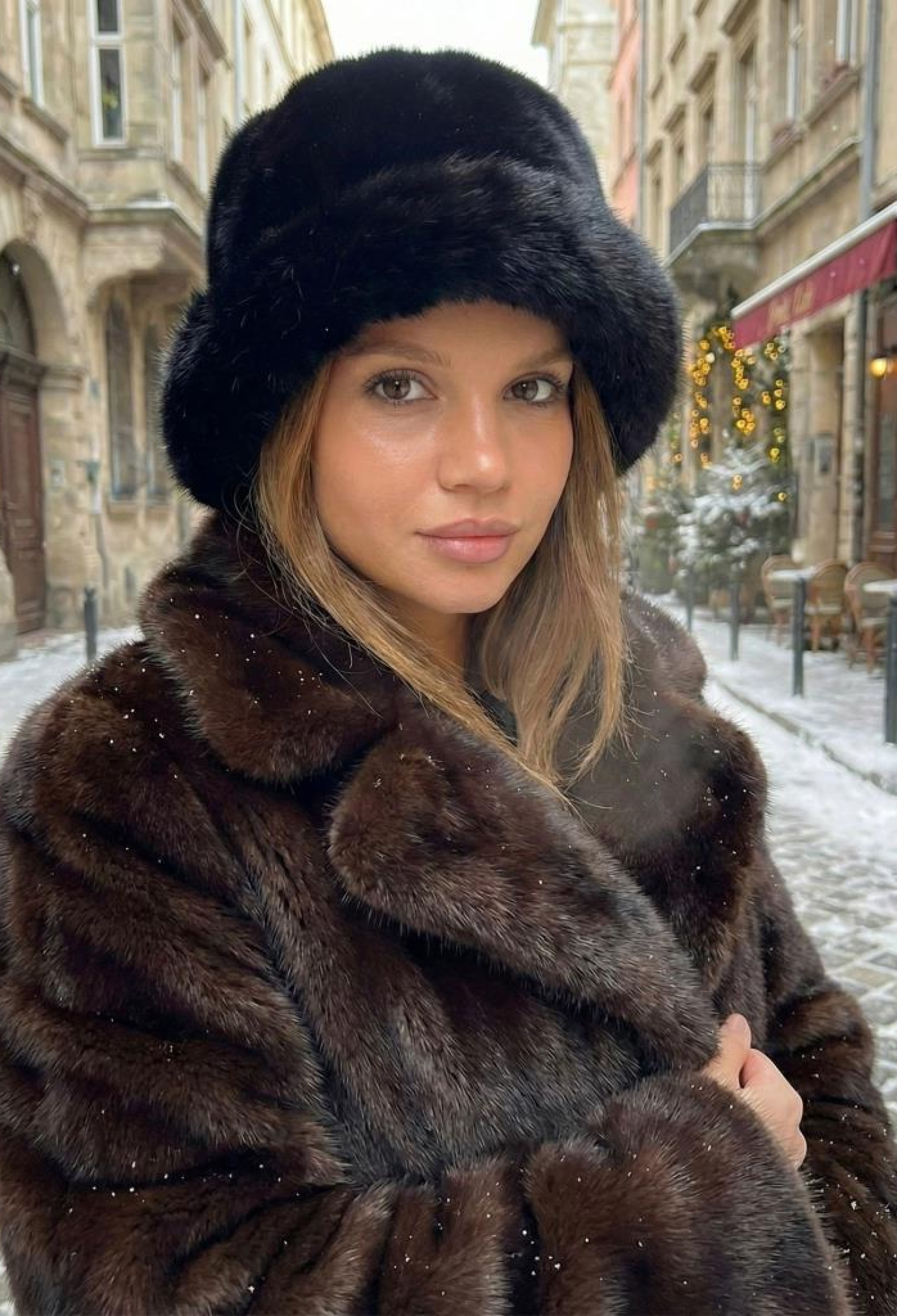 Black Elegant Vintage Hat - Brand: Axesoire - Women & Kids, Baby Clothes Wholesale - TheBS Women