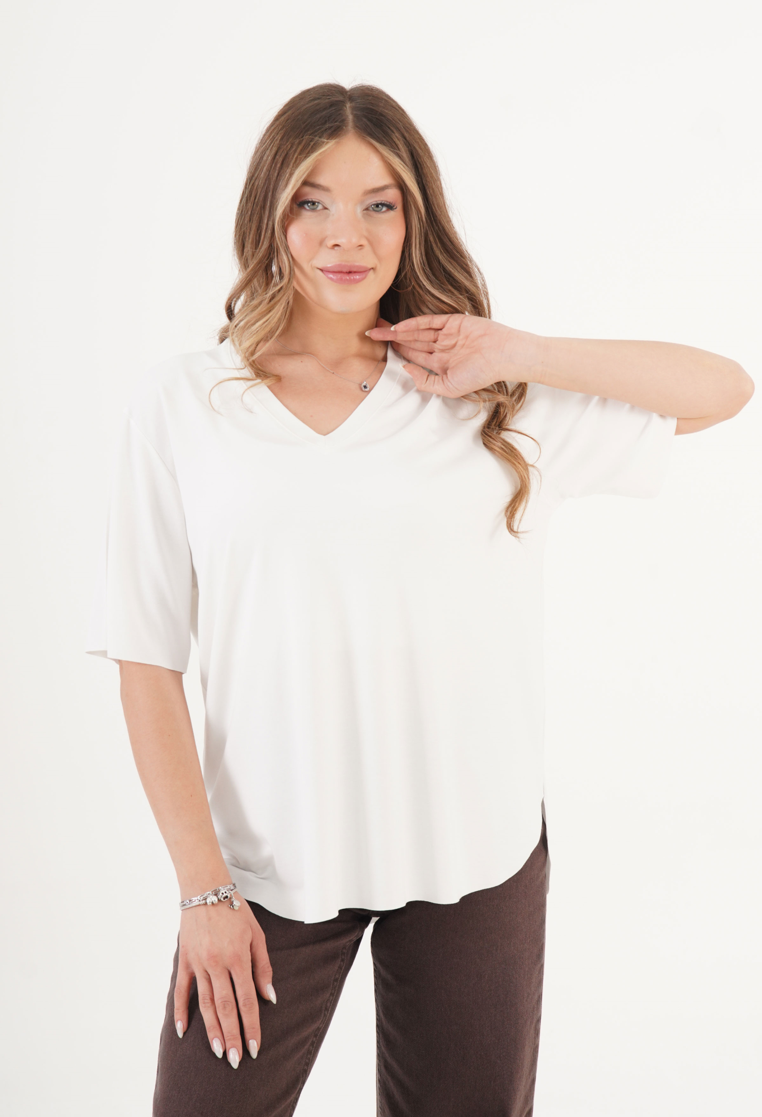 Tshirt Casual V-Neck Regular Fit Plain Top - Brand: Lustrin - Women & Kids, Baby Clothes Wholesale - TheBS Women