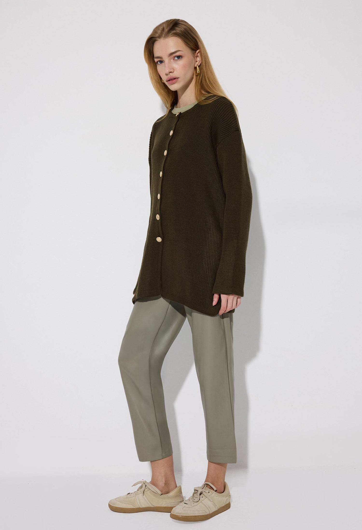 Oversized Cardigan With Buttoned Closure - Brand: Touche Prive - Women & Kids, Baby Clothes Wholesale - TheBS Women