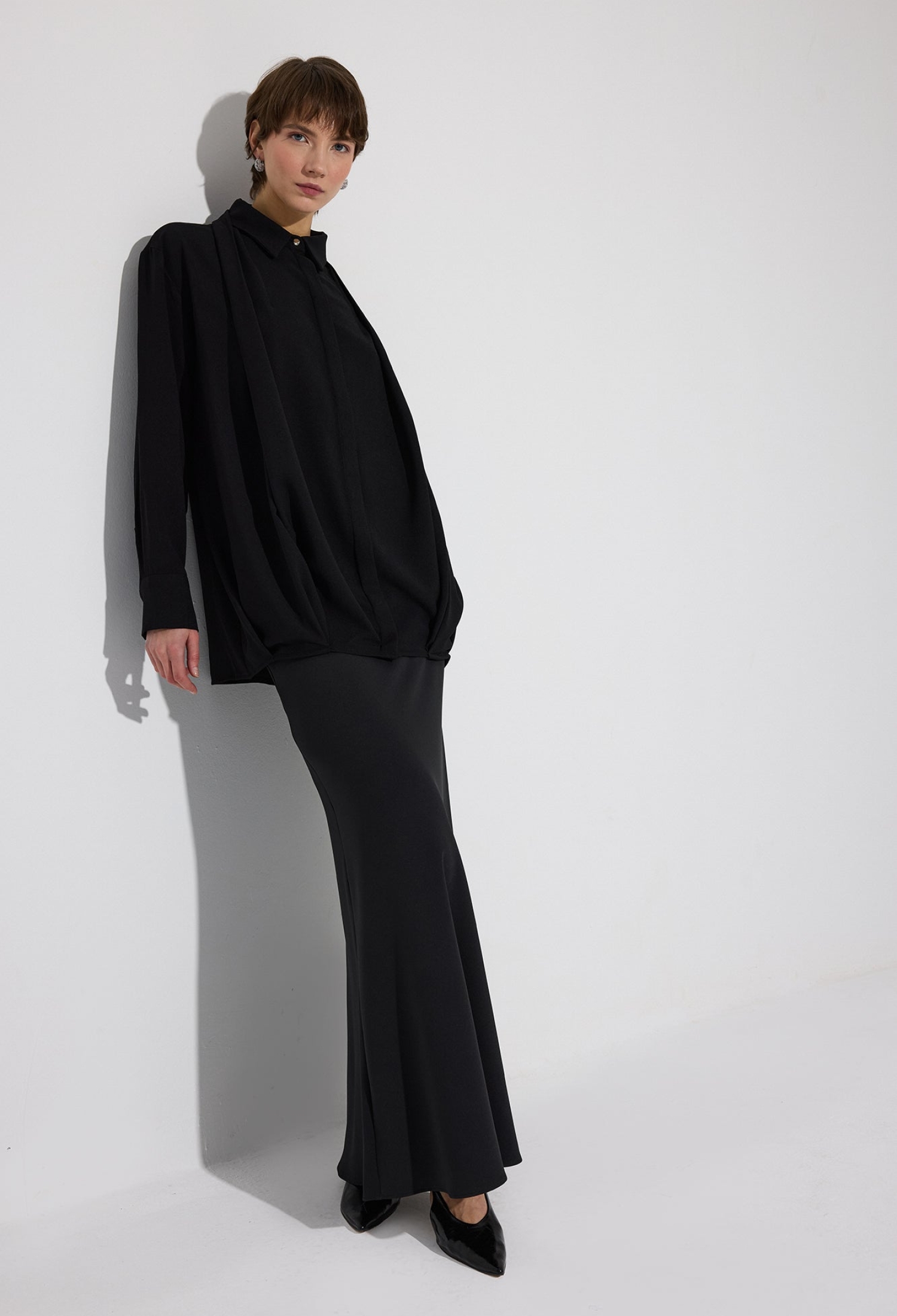 Black Oversized Fit Polo Neck Shirt - Brand: Touche Prive - Women & Kids, Baby Clothes Wholesale - TheBS Women