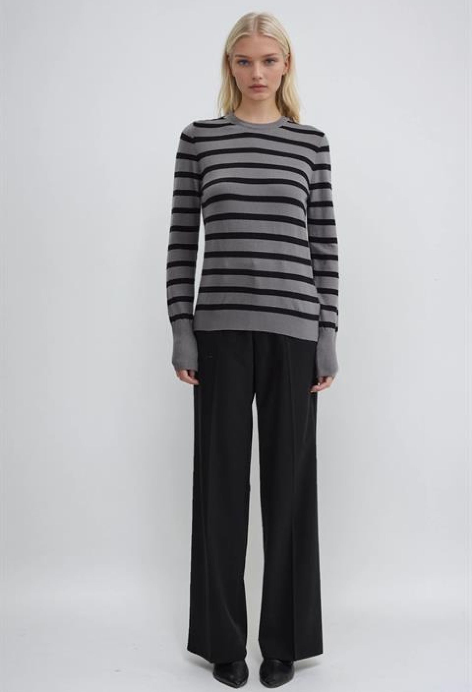Striped Slim Fit Sweater With Extra Long Sleeves - Brand: Sobe Istanbul - Women & Kids, Baby Clothes Wholesale - TheBS Women
