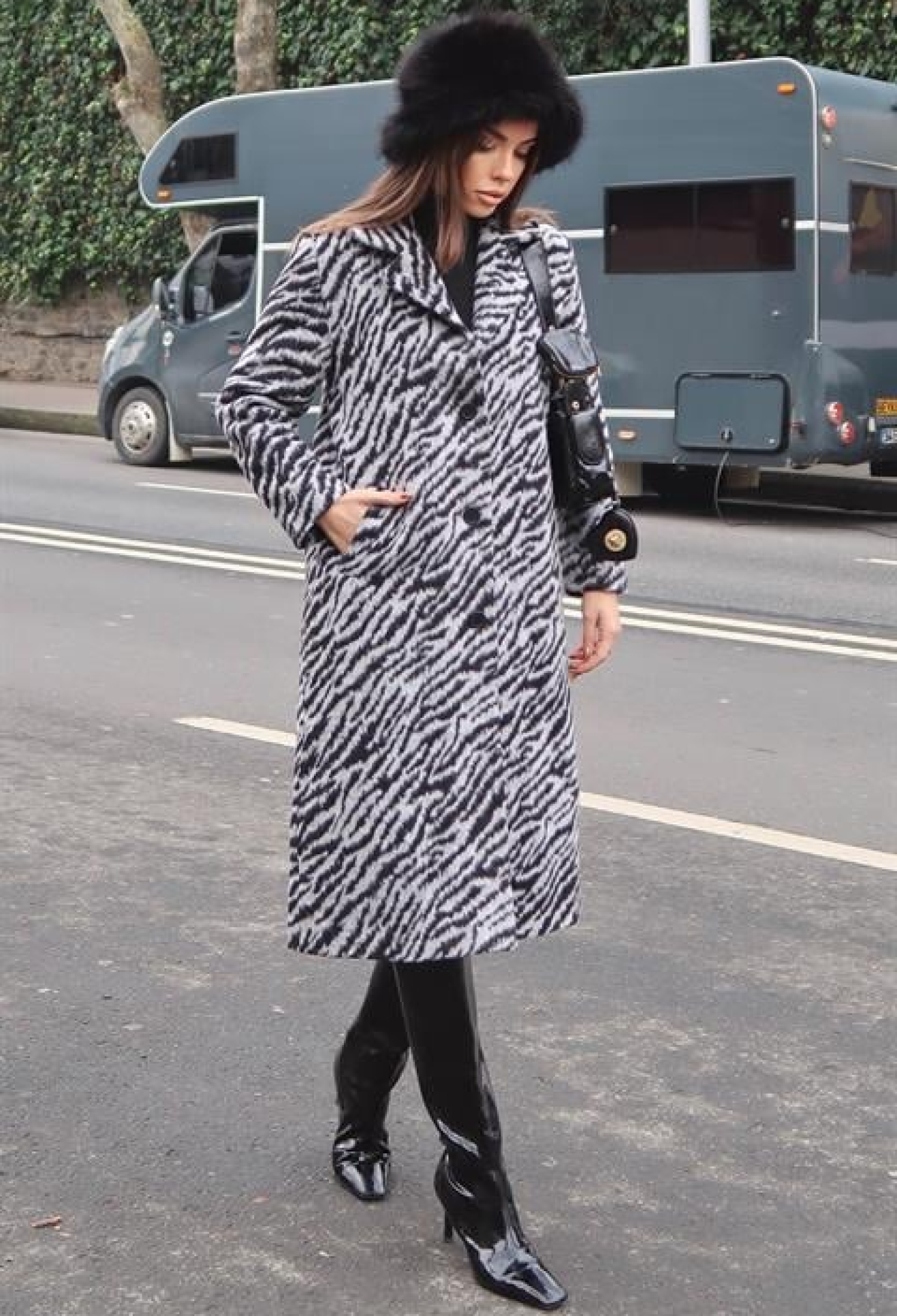 Black Single-Breasted Retro Coat - Brand: Sobe Istanbul - Women & Kids, Baby Clothes Wholesale - TheBS Women