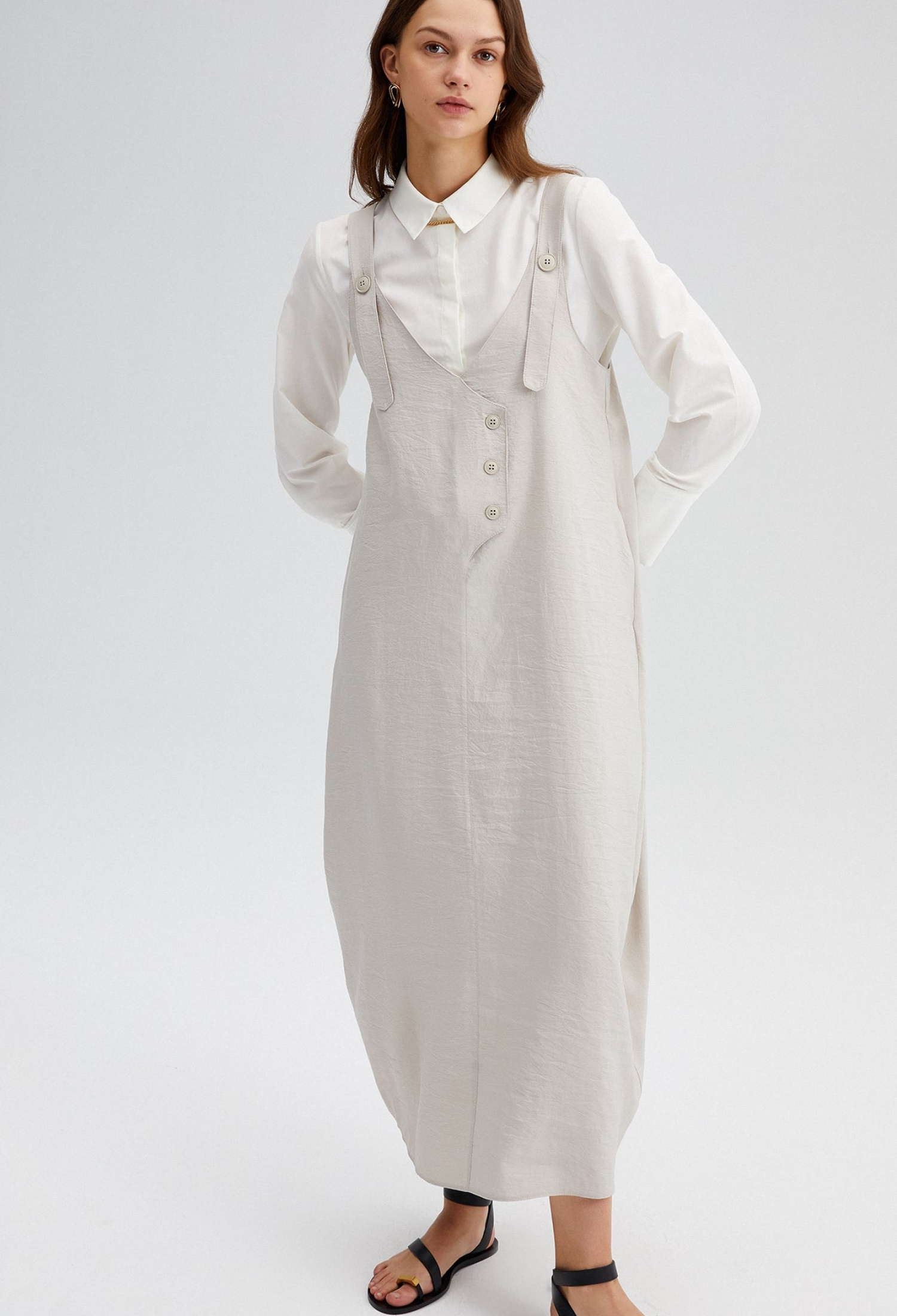 Modest Shift Dress With V-Neck And Long Sleeves - Brand: Touche Prive - Women & Kids, Baby Clothes Wholesale - TheBS Women