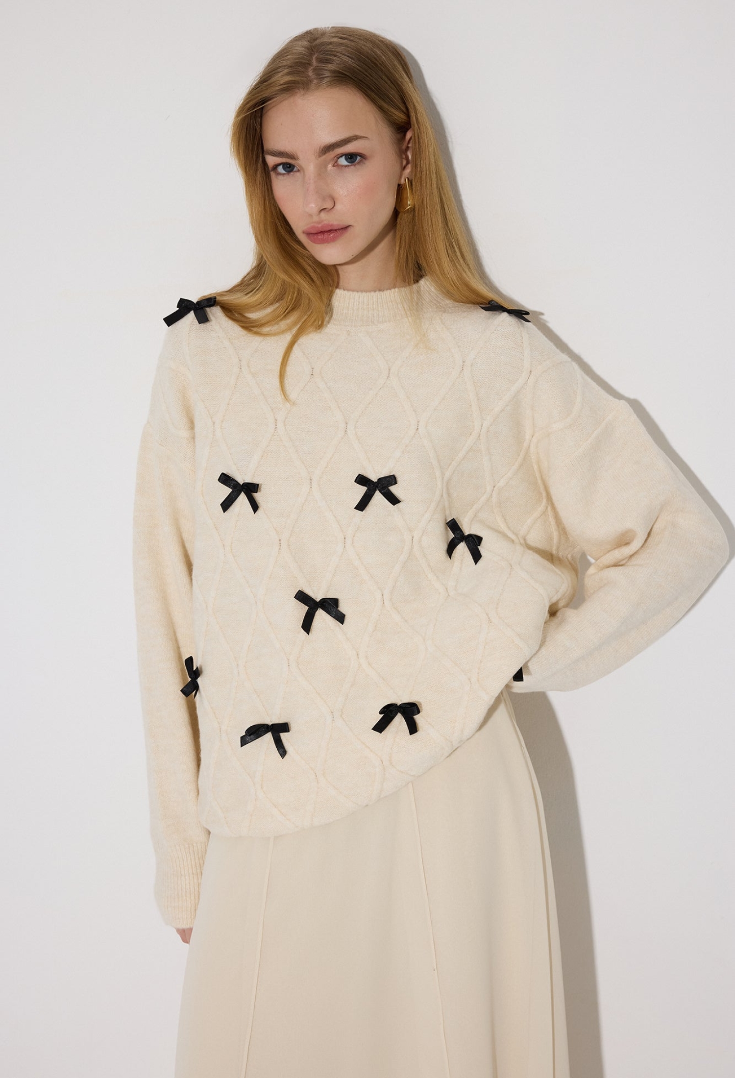 Beige Sweater - Casual Elegant Preppy Style - Brand: Touche Prive - Women & Kids, Baby Clothes Wholesale - TheBS Women