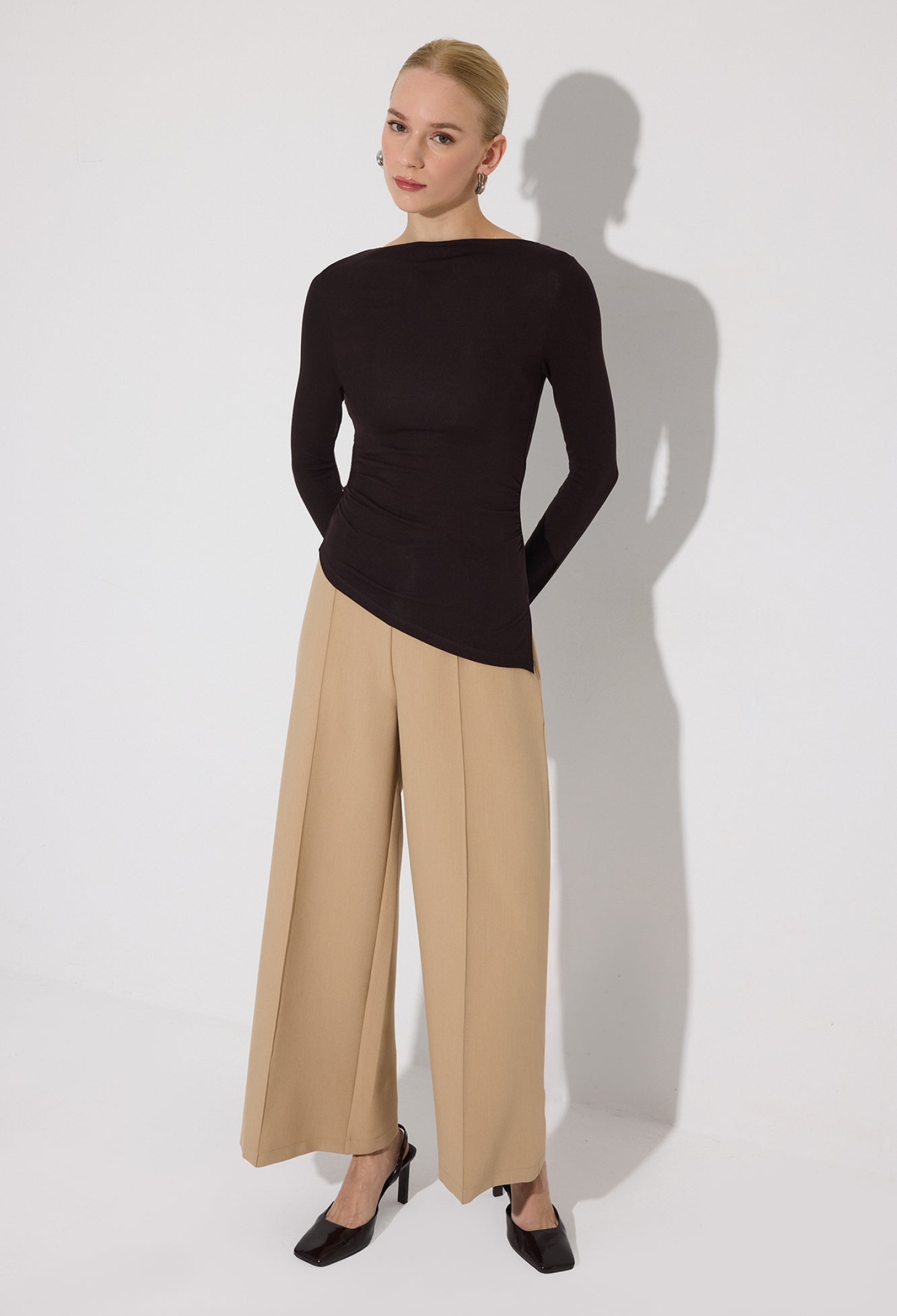 Black Blouse - Elegant Slim Fit Boat Neck - Brand: Touche Prive - Women & Kids, Baby Clothes Wholesale - TheBS Women