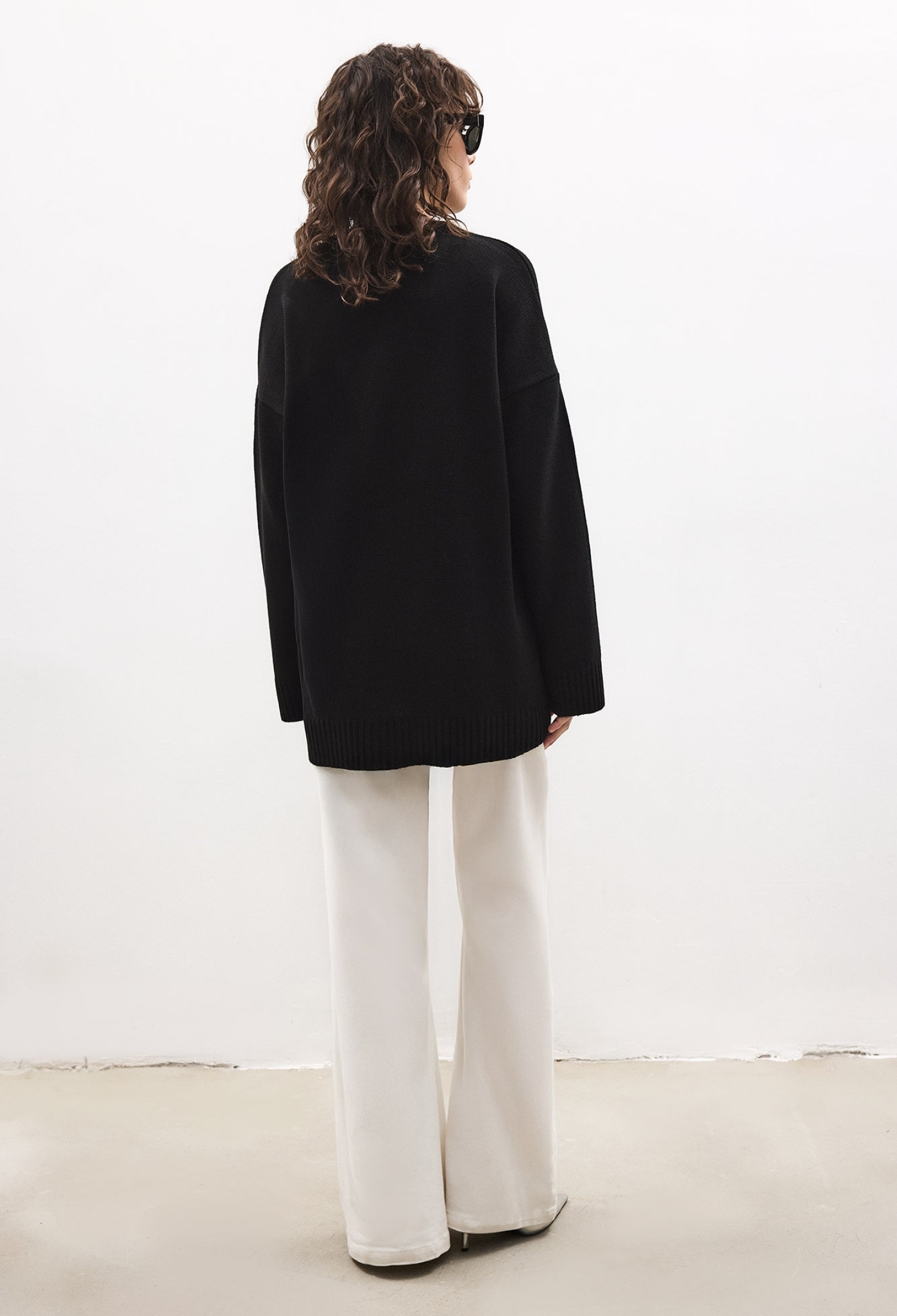 Sweater Oversized Fit Round Neck Long Sleeve - Brand: Touche Prive - Women & Kids, Baby Clothes Wholesale - TheBS Women