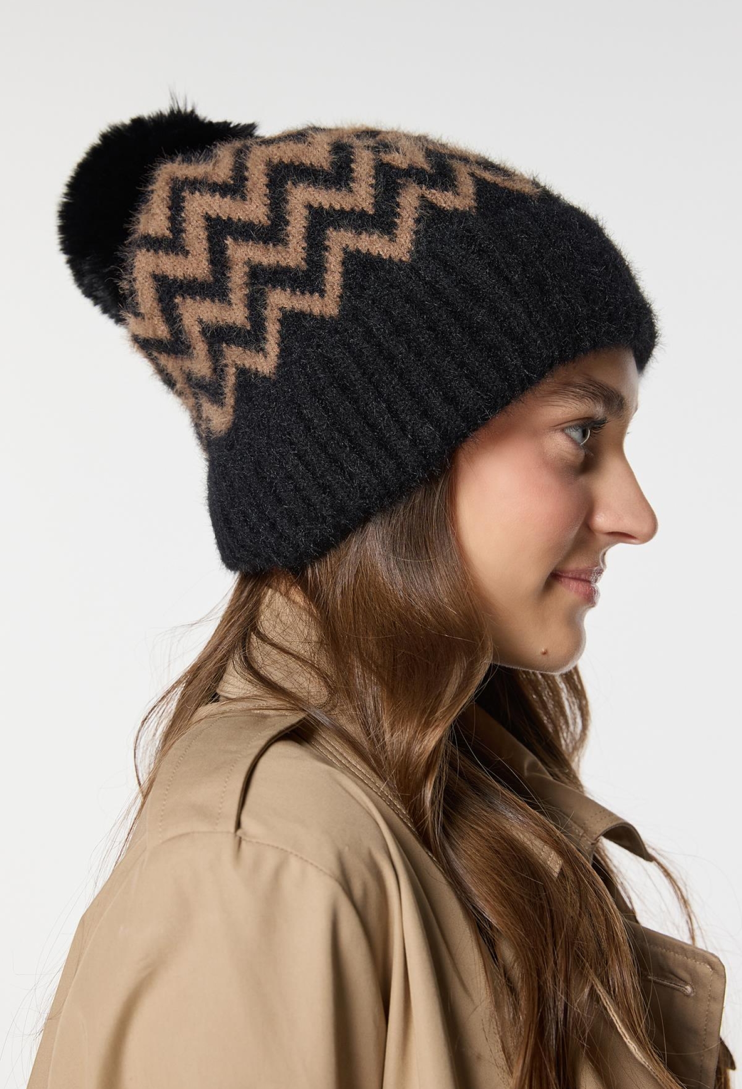 Knitted Knitted Beret With Polar Inside Zigzag Pattern - Brand: Axesoire - Women & Kids, Baby Clothes Wholesale - TheBS Women