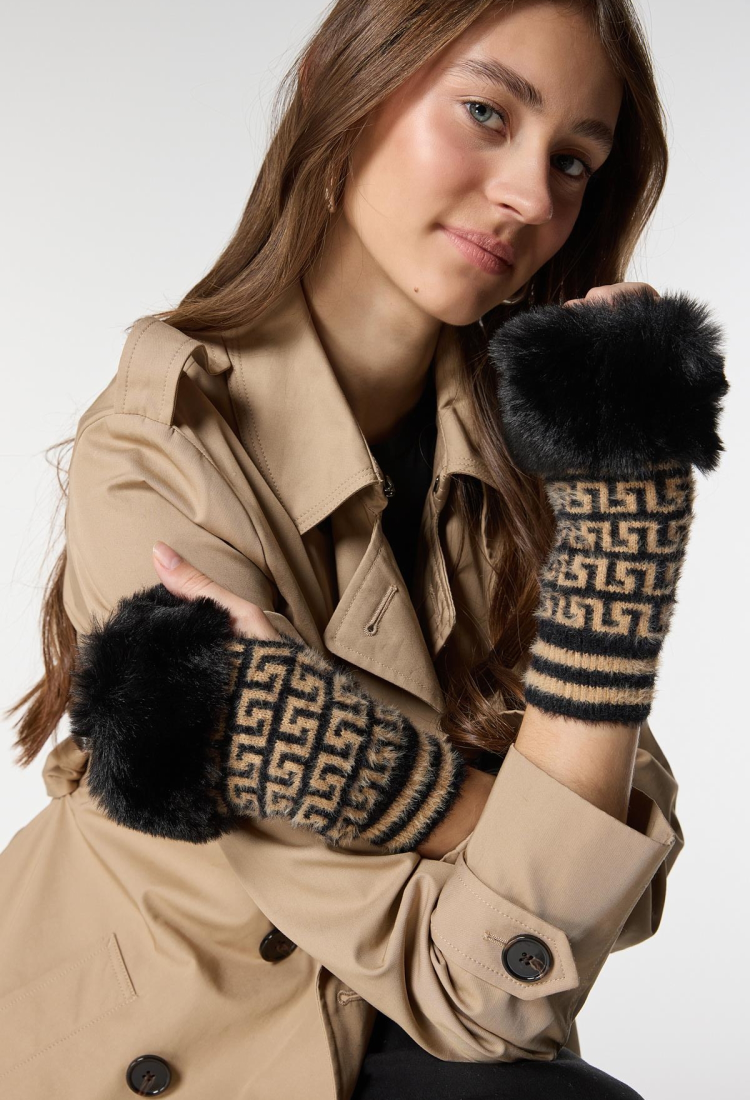 Jacquard Knitwear Gloves - Black - Brand: Axesoire - Women & Kids, Baby Clothes Wholesale - TheBS Women