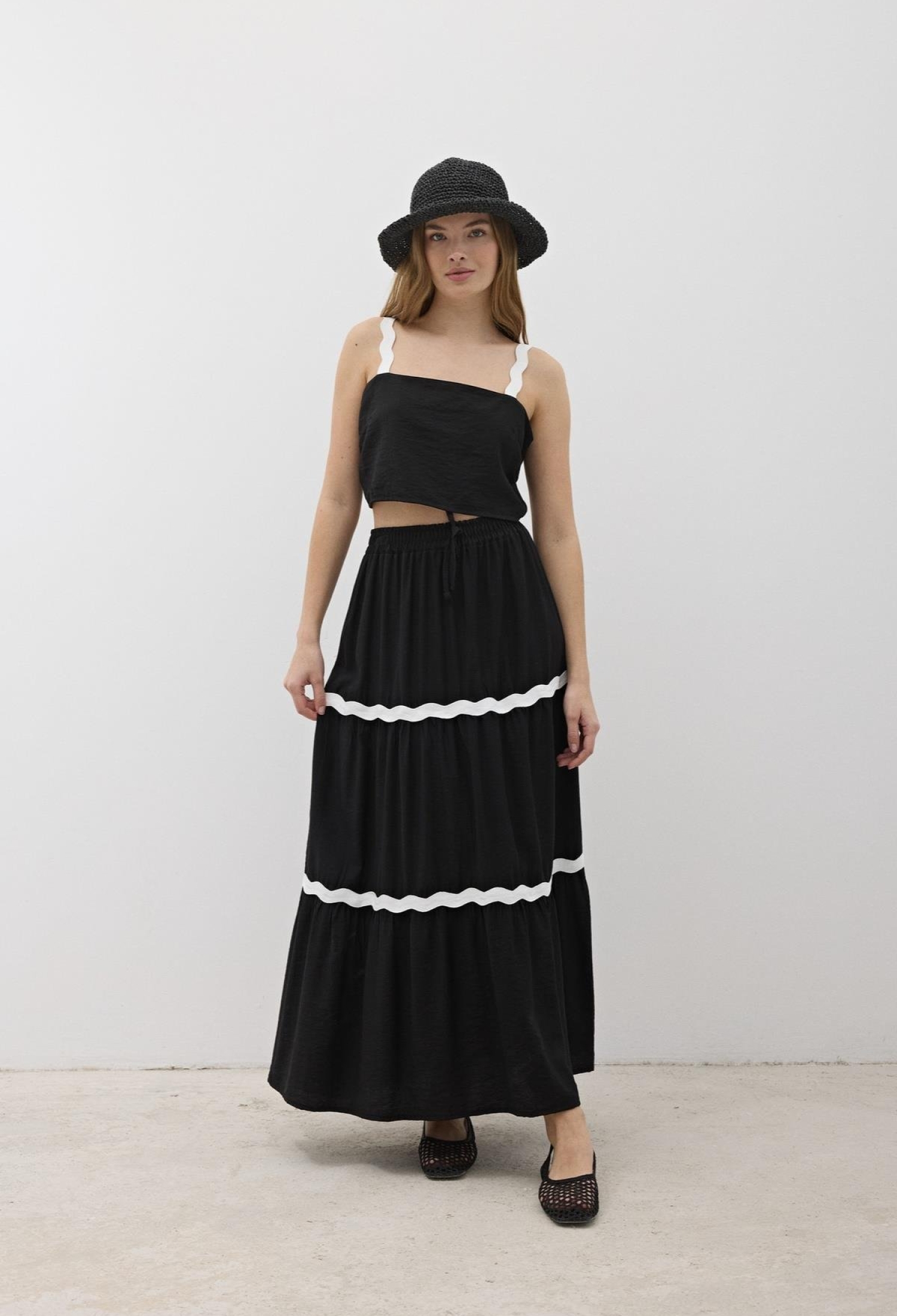 Hanger Waterstone Pattern Crop Blouse - Brand: Levure - Women & Kids, Baby Clothes Wholesale - TheBS Women