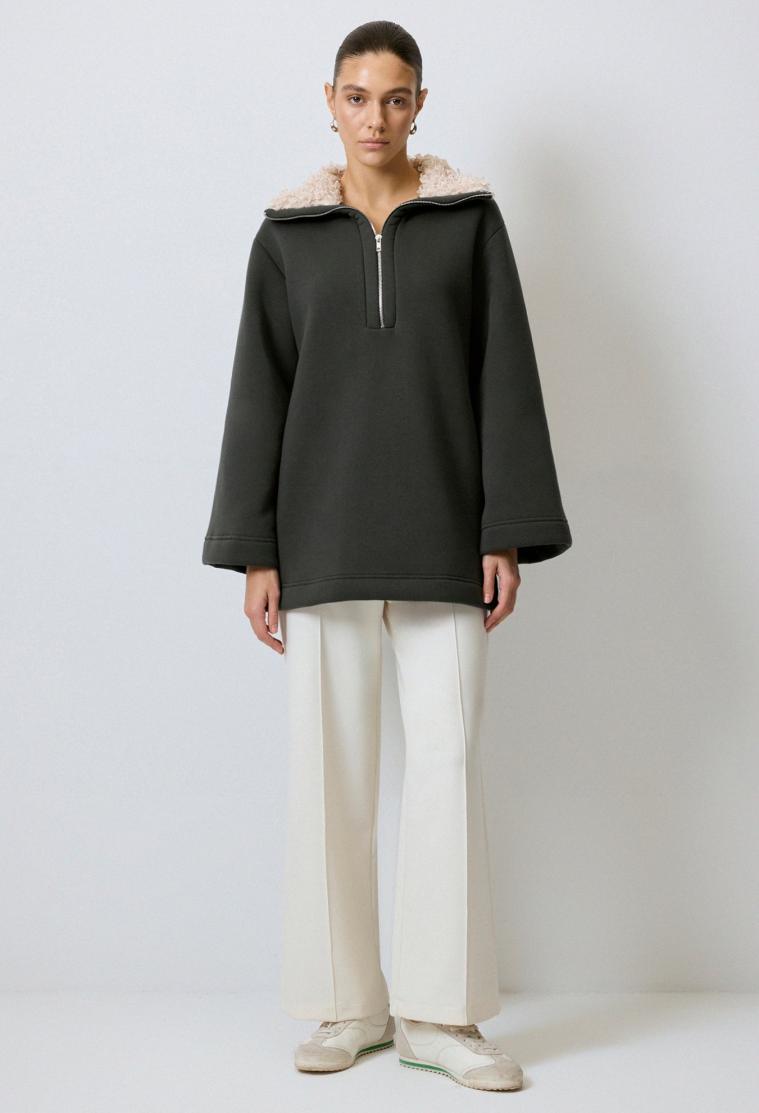 Black Sweatshirt Oversized Hooded Neck Regular Sleeve - Brand: Touche Prive - Women & Kids, Baby Clothes Wholesale - TheBS Women