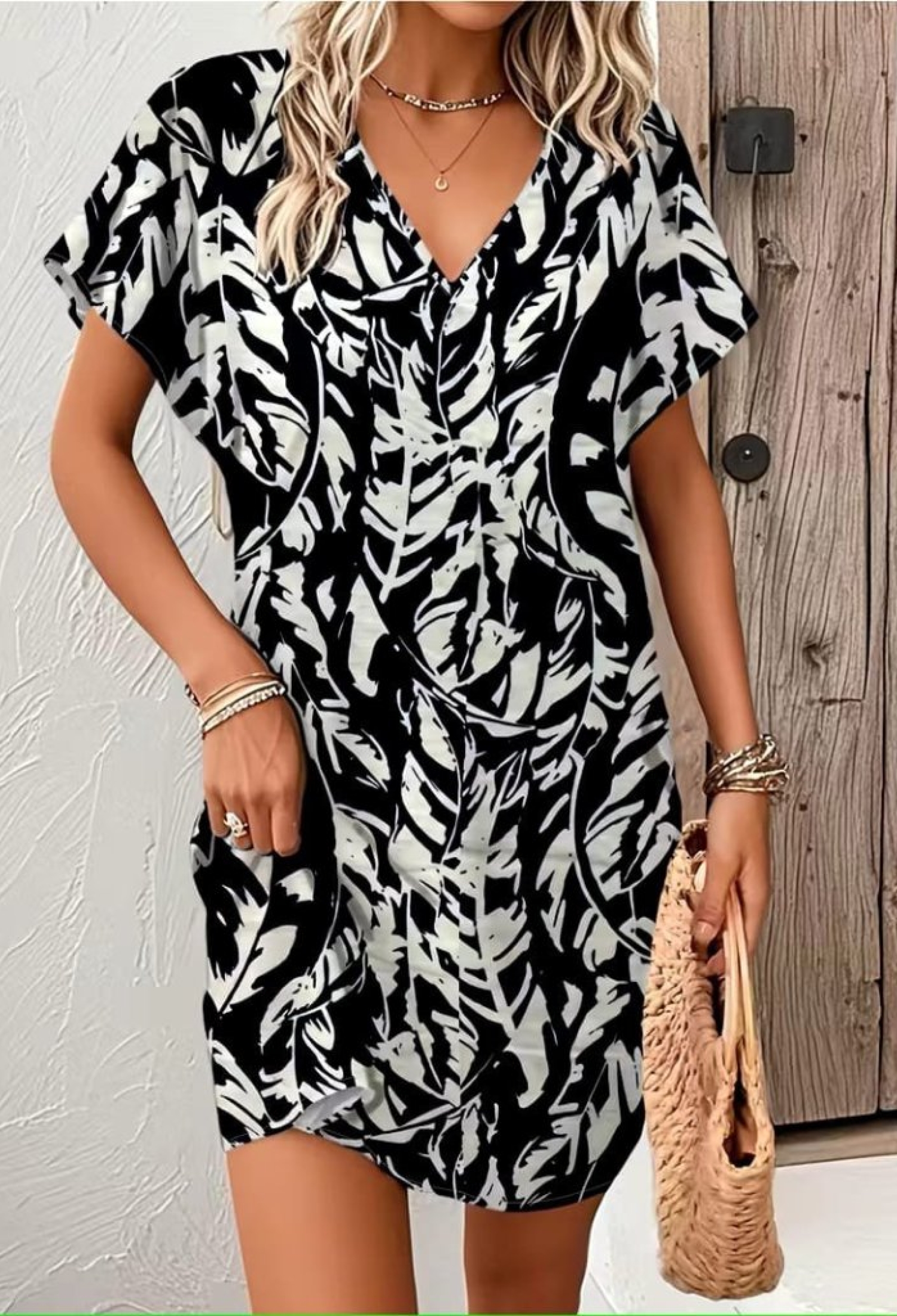 Black Floral Mini V-Neck Shift Dress - Brand: Janes - Women & Kids, Baby Clothes Wholesale - TheBS Women