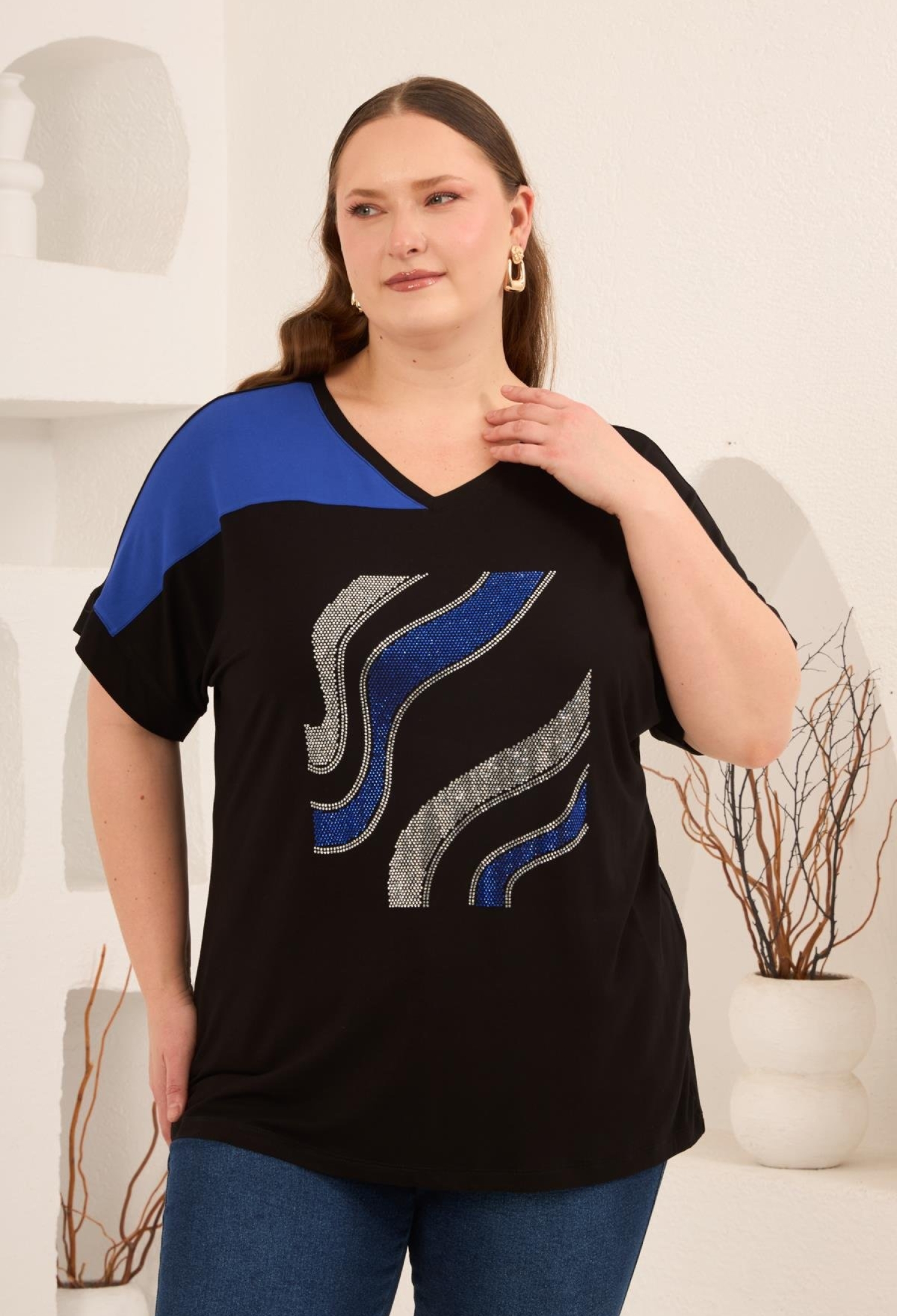 Plus Size Tshirt With V-Neck And Brush Stroke - Brand: RMG - Women & Kids, Baby Clothes Wholesale - TheBS Women