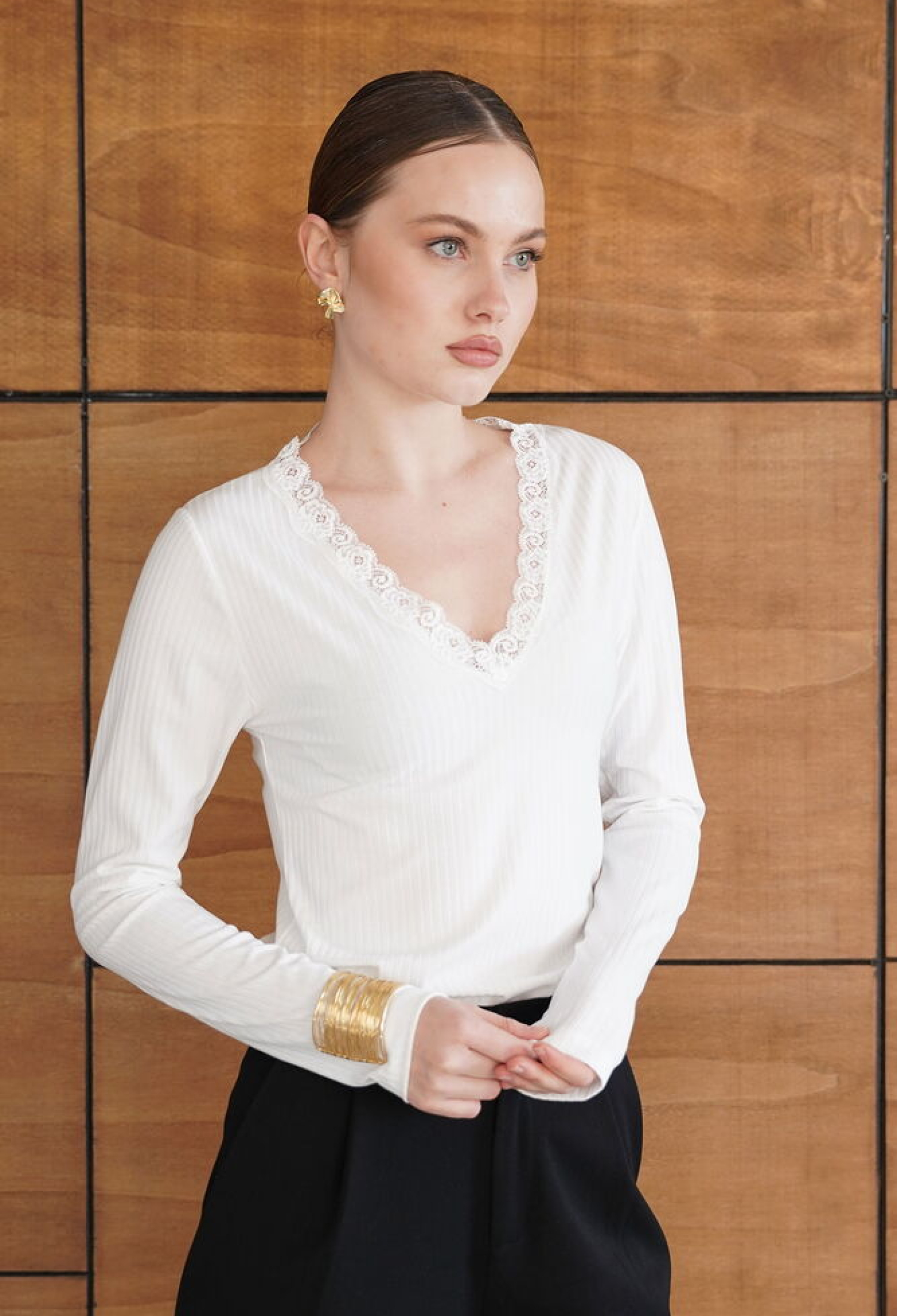 White Elegant Slim Fit V-Neck Blouse - Brand: Topshow - Women & Kids, Baby Clothes Wholesale - TheBS Women
