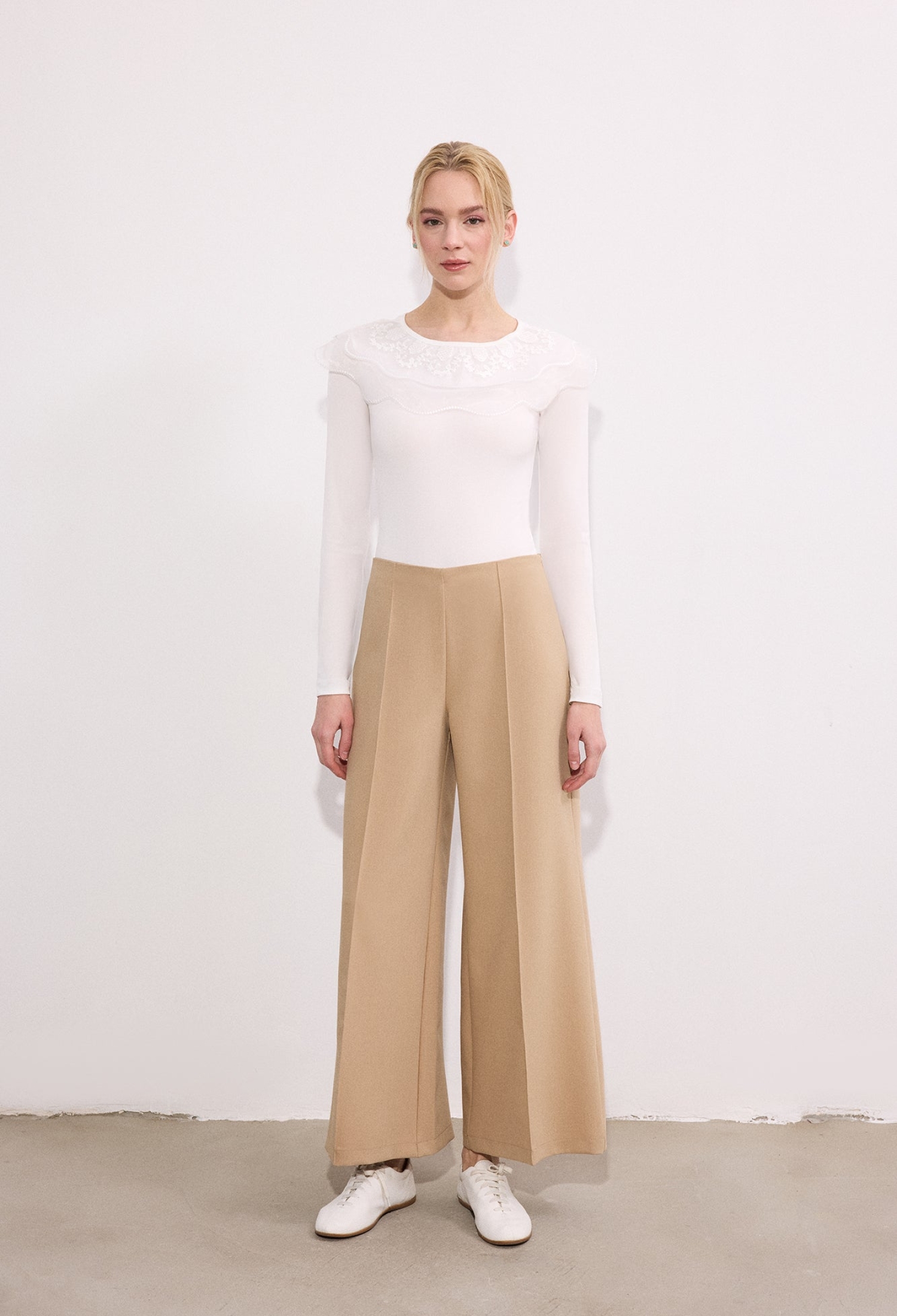 Elegant White Blouse With Long Sleeves - Brand: Touche Prive - Women & Kids, Baby Clothes Wholesale - TheBS Women