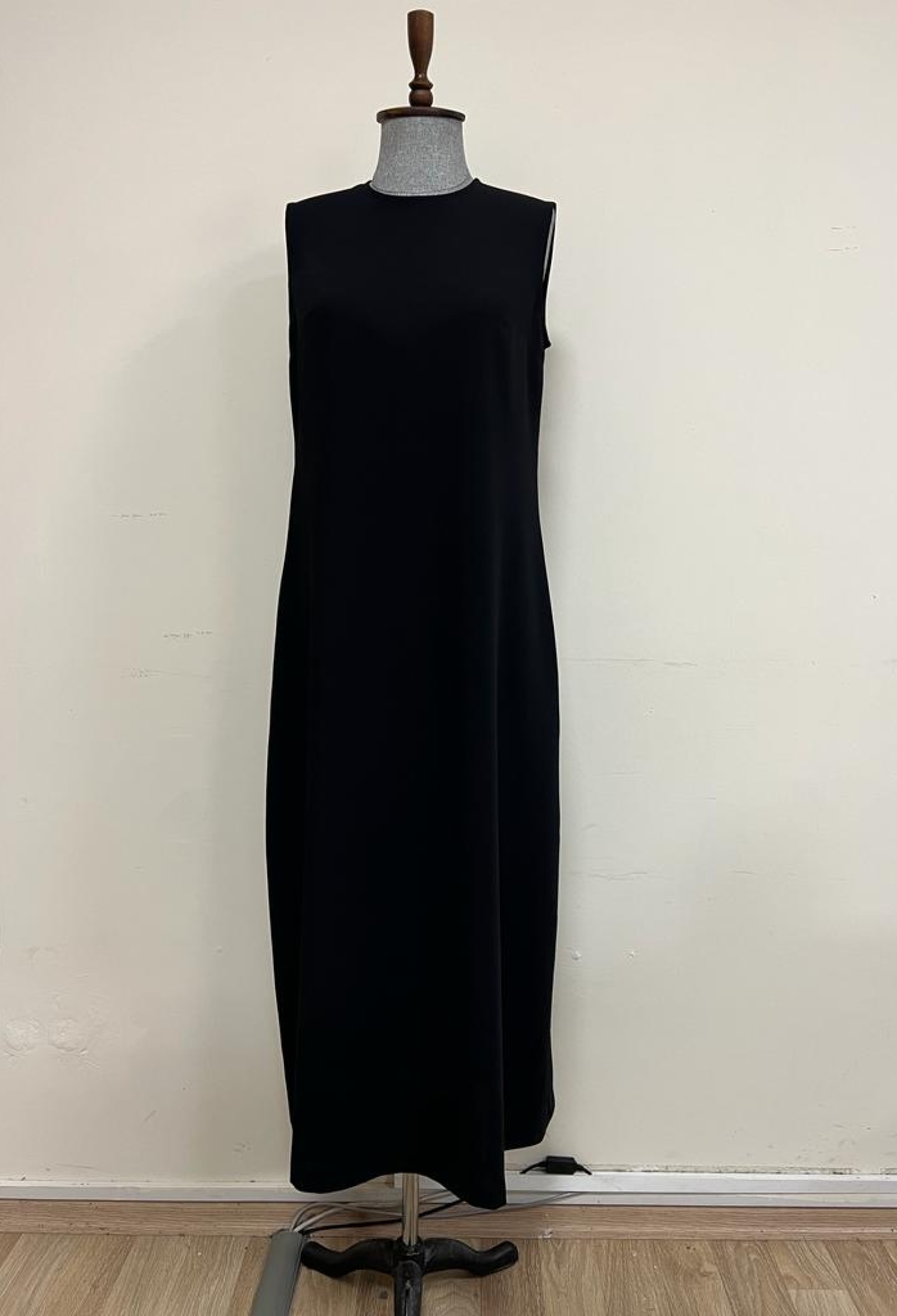 Elegant Black Sheath Dress With Cap Sleeves - Brand: Puane - Women & Kids, Baby Clothes Wholesale - TheBS Women