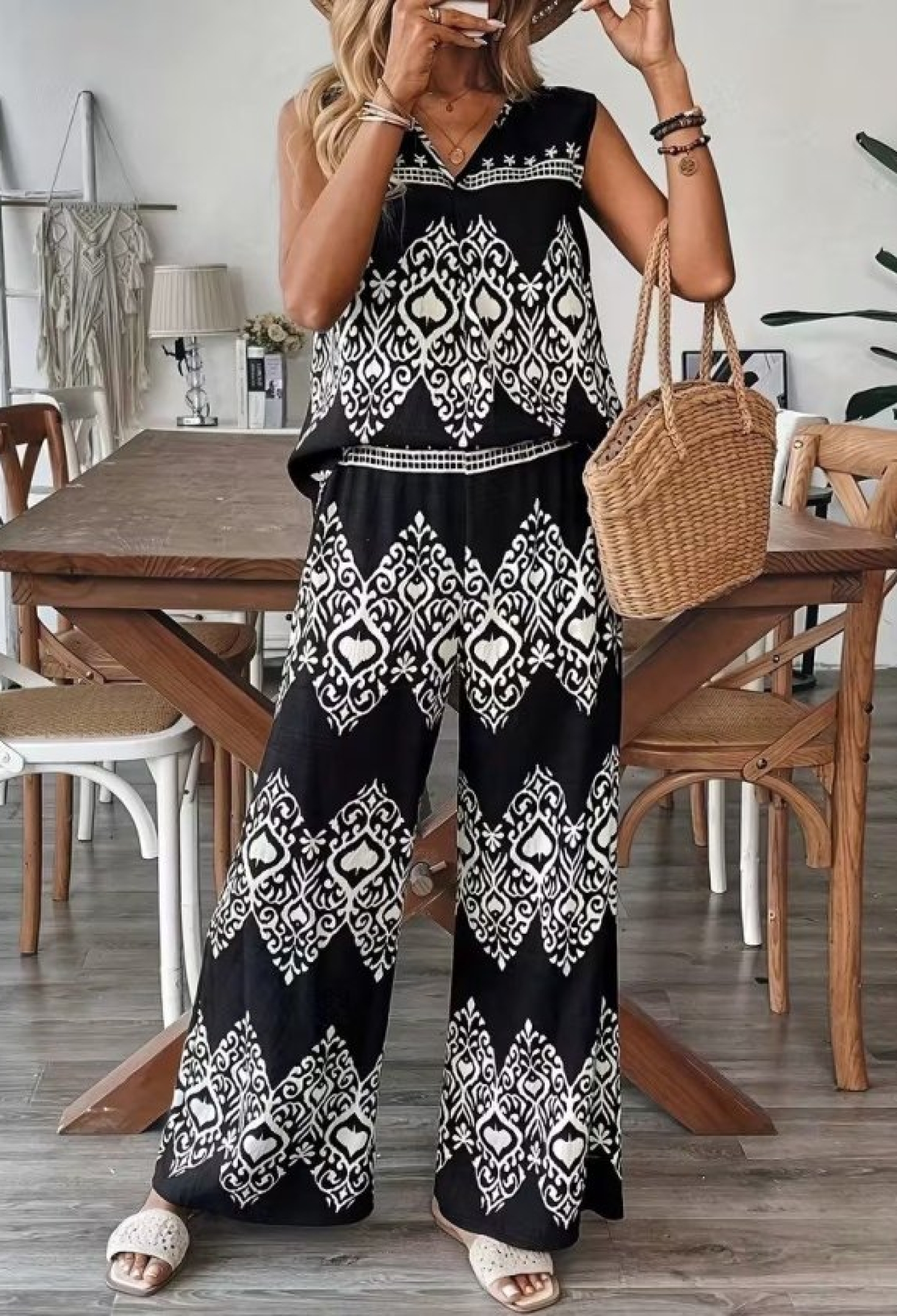 Black Ethnic Elegant Sleeveless Suit With Wide Leg Pants - Brand: Janes - Women & Kids, Baby Clothes Wholesale - TheBS Women