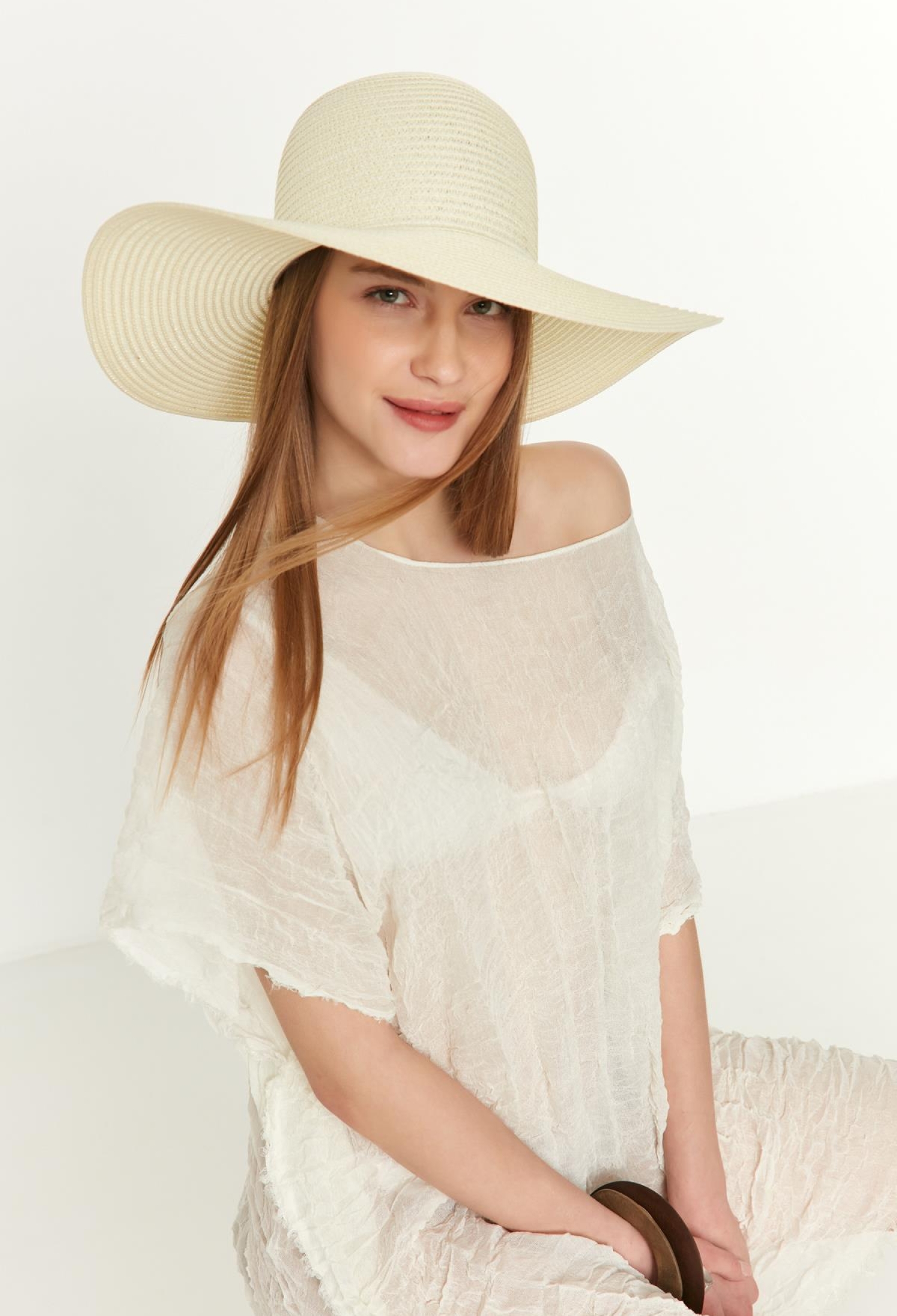 Wide Straw Hat - Brand: Axesoire - Women & Kids, Baby Clothes Wholesale - TheBS Women