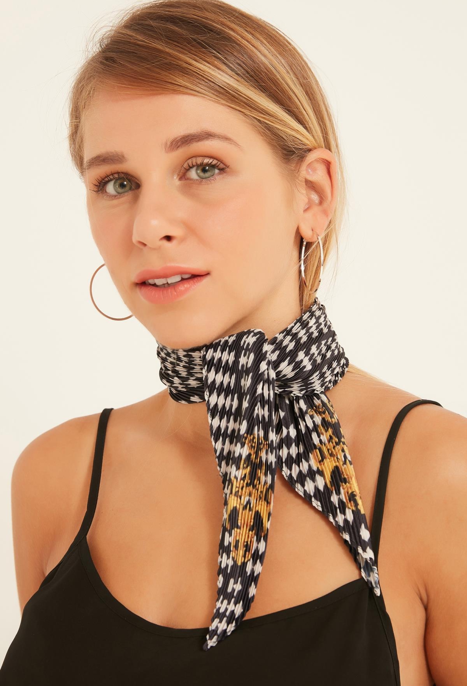 Checkerboard Patterned Pleated Scarf - Black - Brand: Axesoire - Women & Kids, Baby Clothes Wholesale - TheBS Women