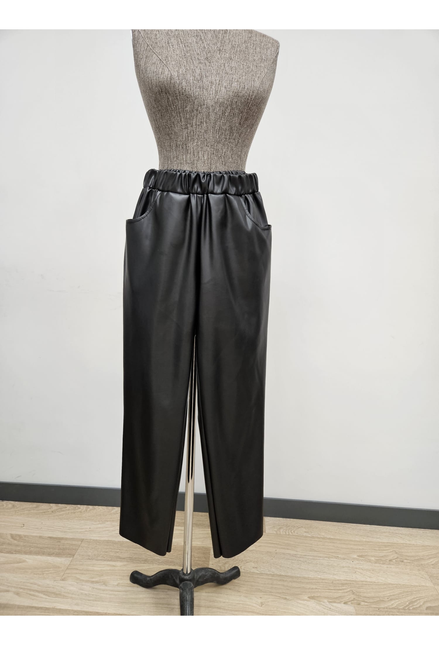 Black High Waist Cropped Culottes Pants - Brand: Puane - Women & Kids, Baby Clothes Wholesale - TheBS Women
