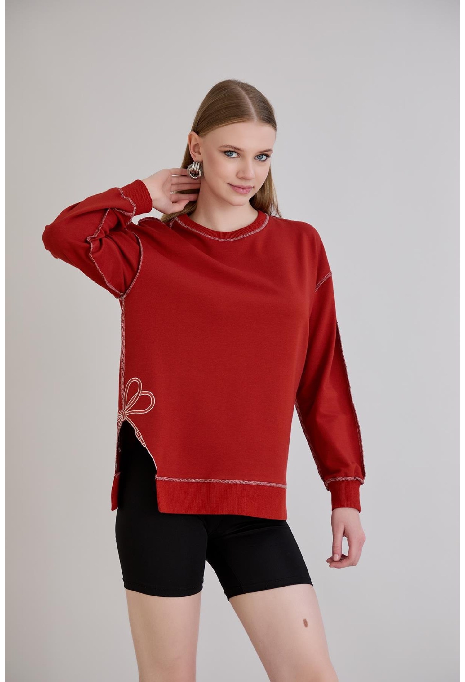 Red Sweatshirt With Oversized Fit And Round Neck - Brand: Sortie Collection - Women & Kids, Baby Clothes Wholesale - TheBS Women