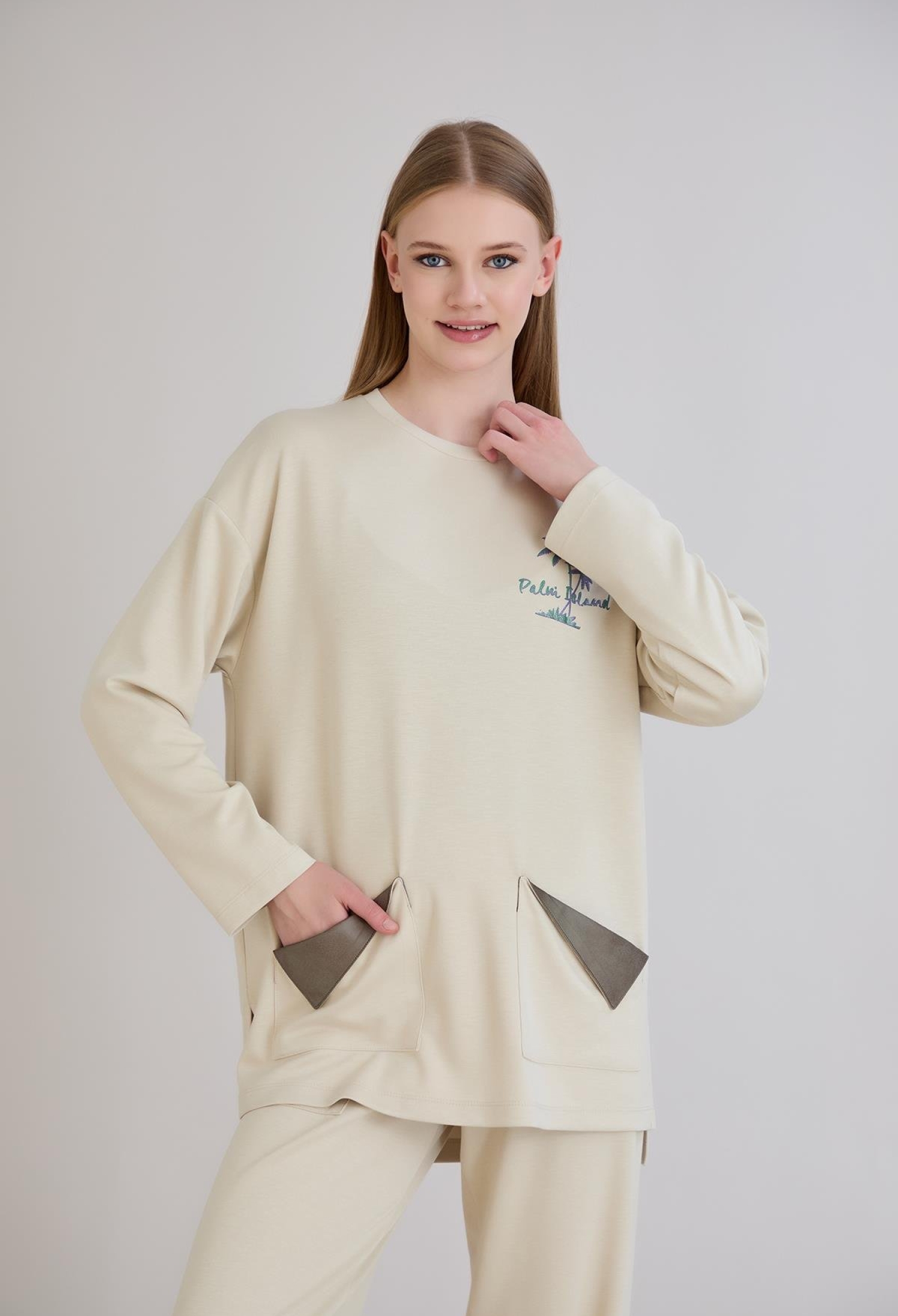 Oversized Fit Casual Tunic With Round Neck - Brand: Sortie Collection - Women & Kids, Baby Clothes Wholesale - TheBS Women
