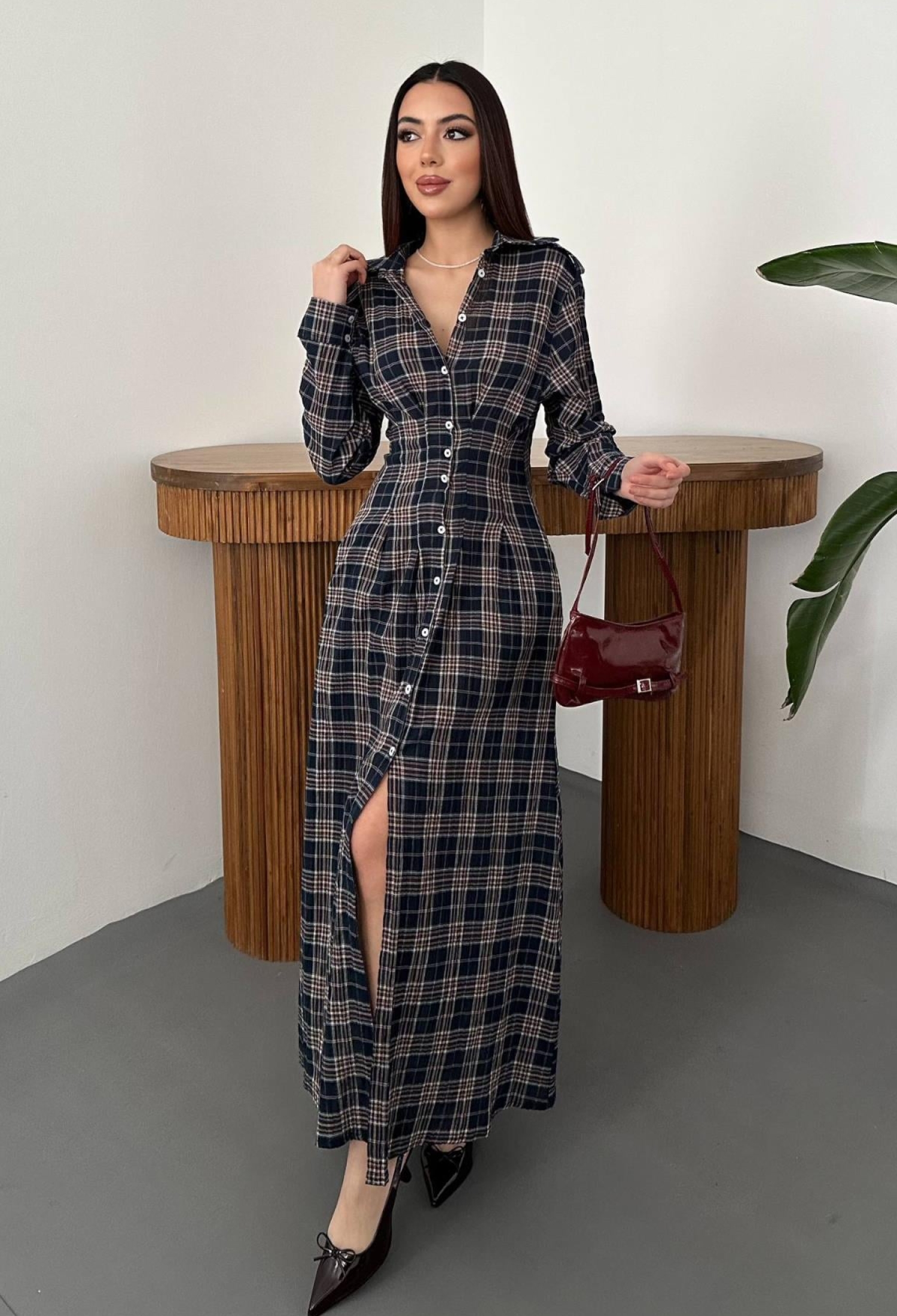 Plaid Maxi Shirt Dress With V-Neck - Brand: Elisa - Women & Kids, Baby Clothes Wholesale - TheBS Women