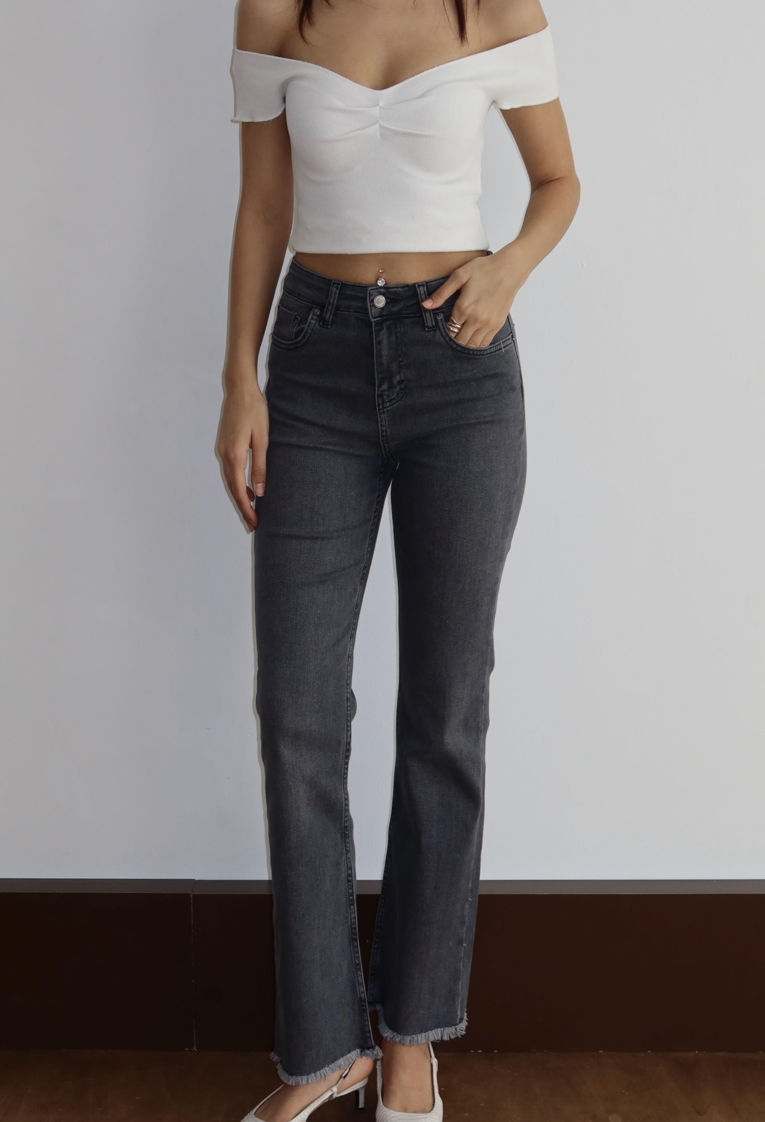 Grey Mom Jeans High Waist Straight Leg Buttoned - Brand: LACARINO - Women & Kids, Baby Clothes Wholesale - TheBS Women