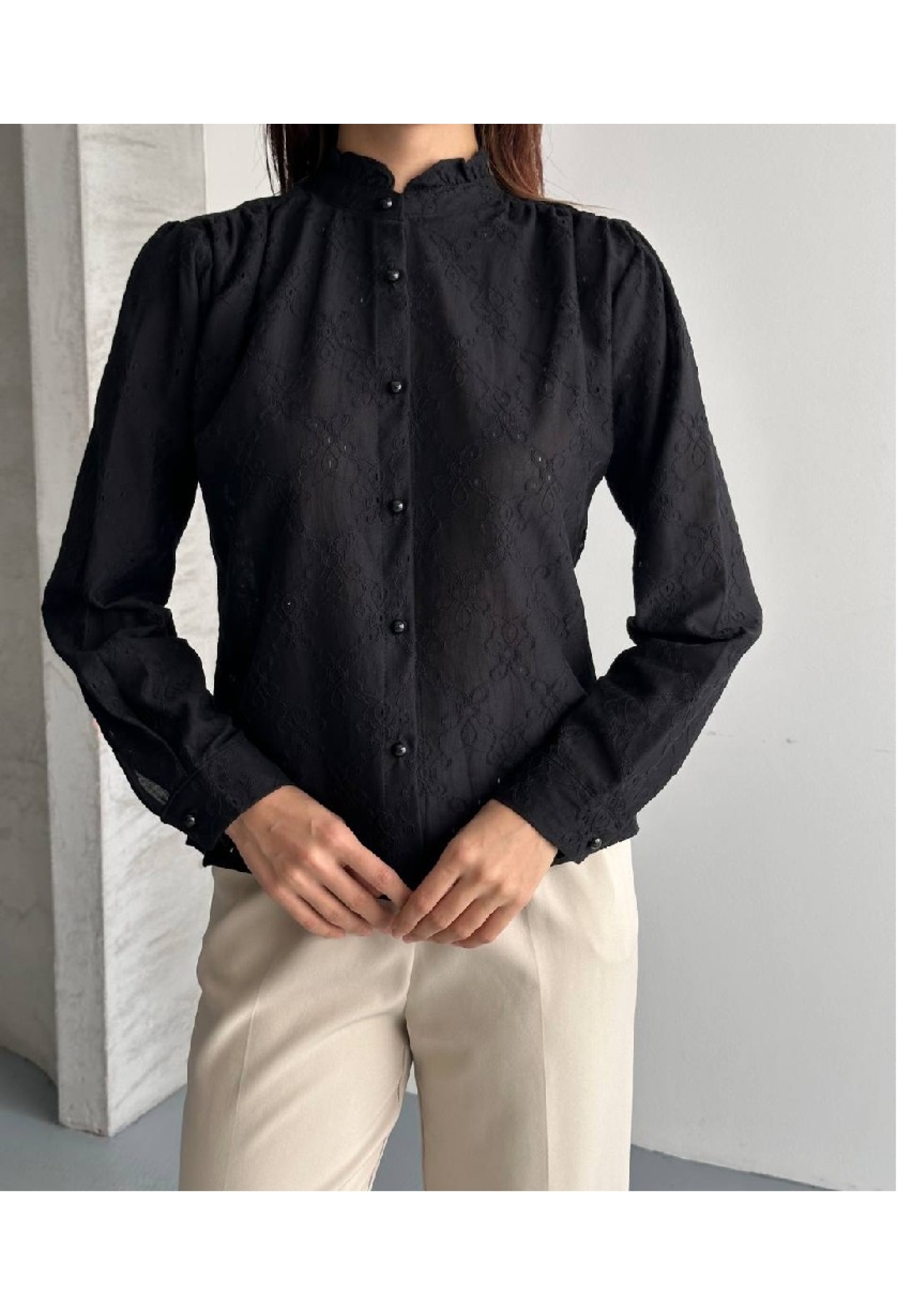 ElegantShirt With High Neck And Buttoned Closure - Brand: Mistix - Women & Kids, Baby Clothes Wholesale - TheBS Women