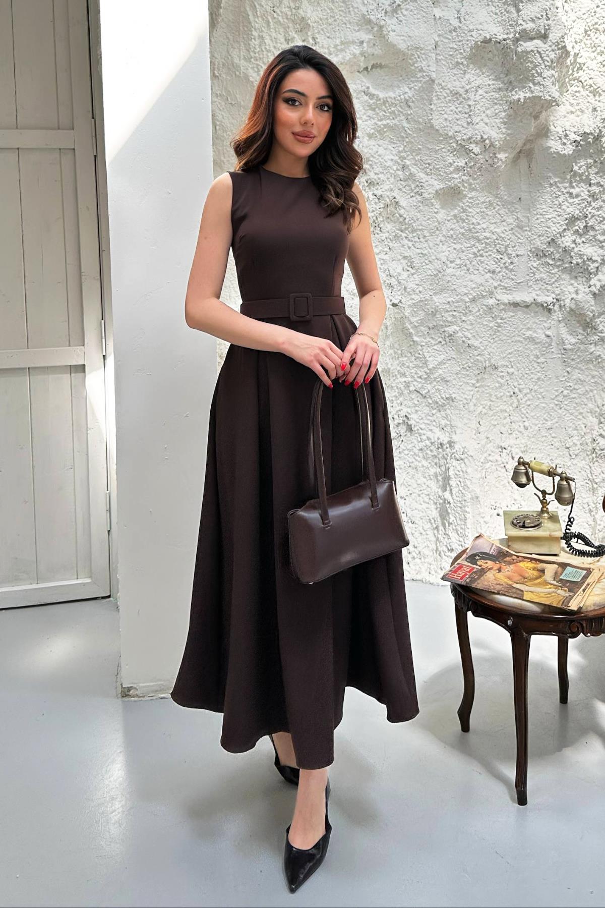 Elegant A-Line Maxi Dress
