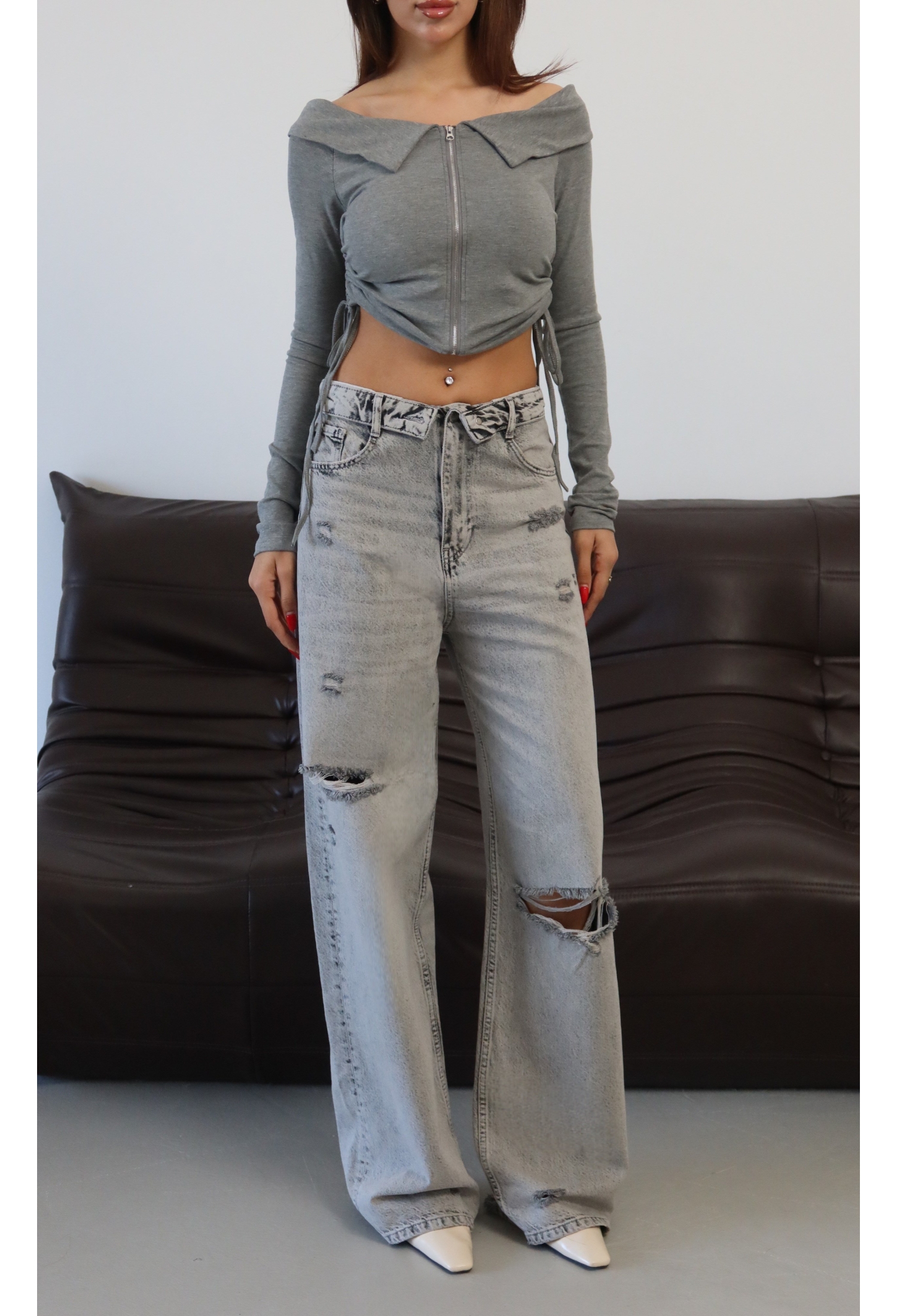 Mom Jeans With High Waist And Wide Legs