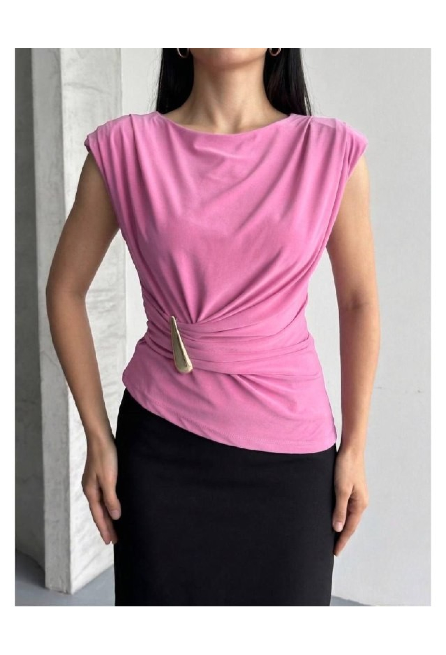 Elegant Blouse With Cap Sleeve And Boat Neck