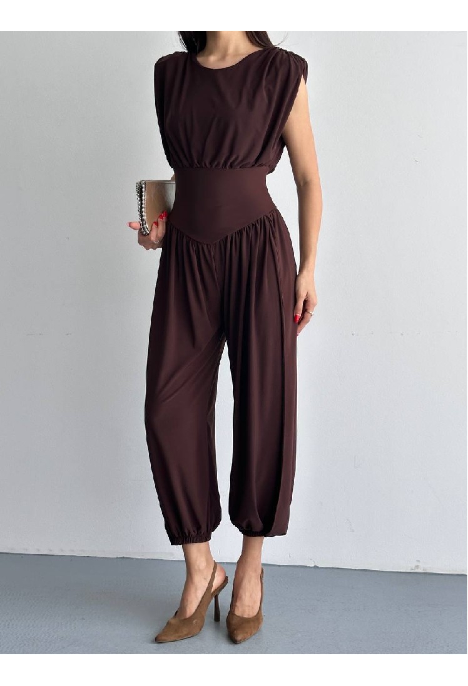 Tailored Sleeveless Elegant Jumpsuit