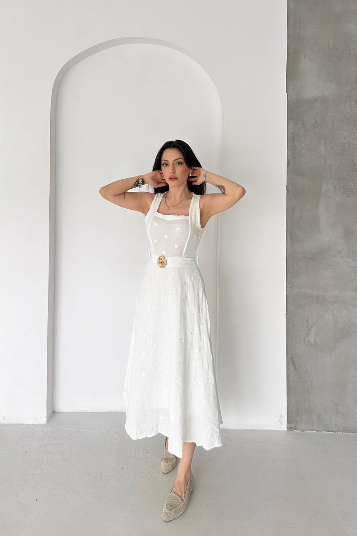 Elegant White Fit And Flare Midi Dress