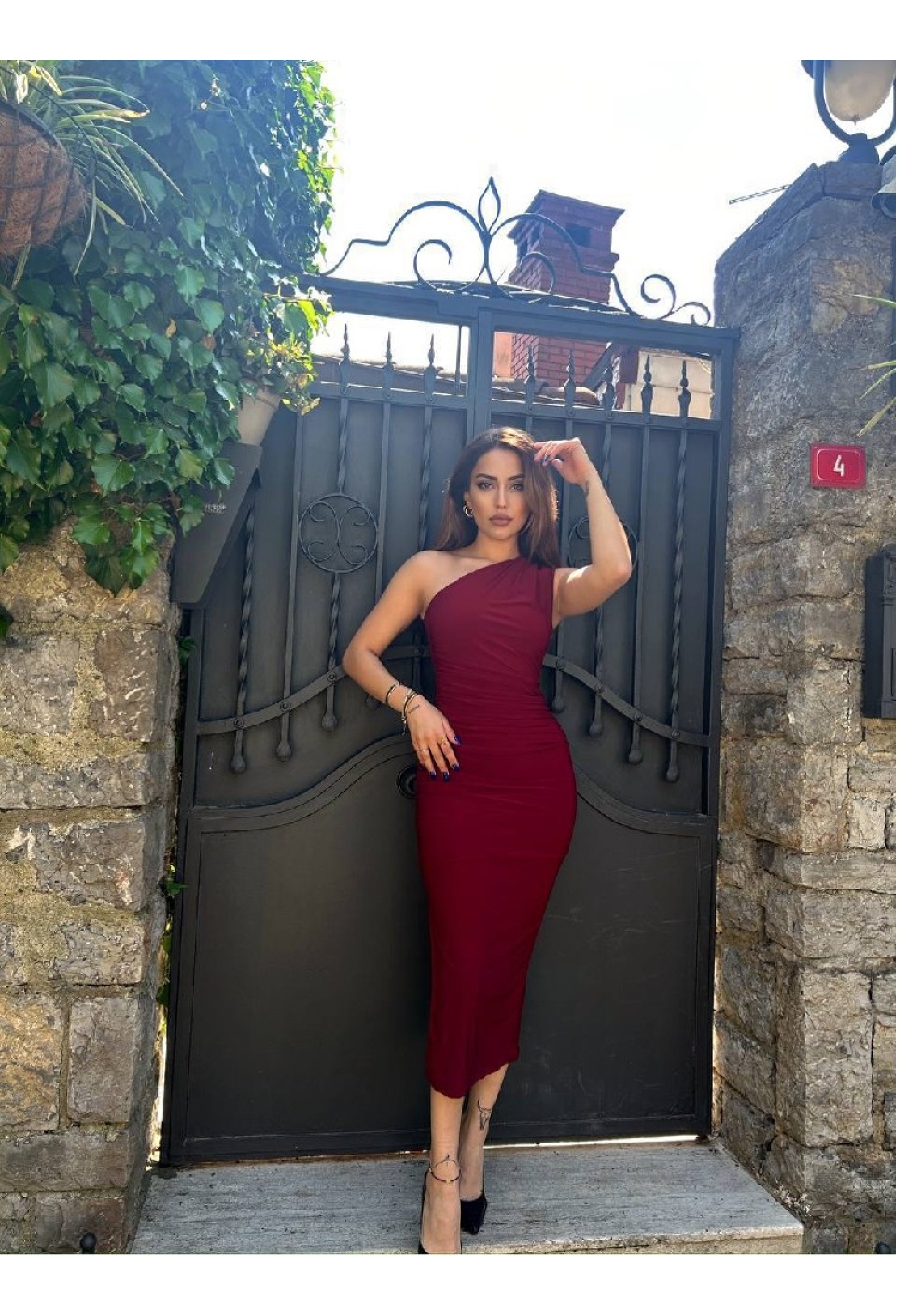 Sleeveless One Shoulder Sheath Dress